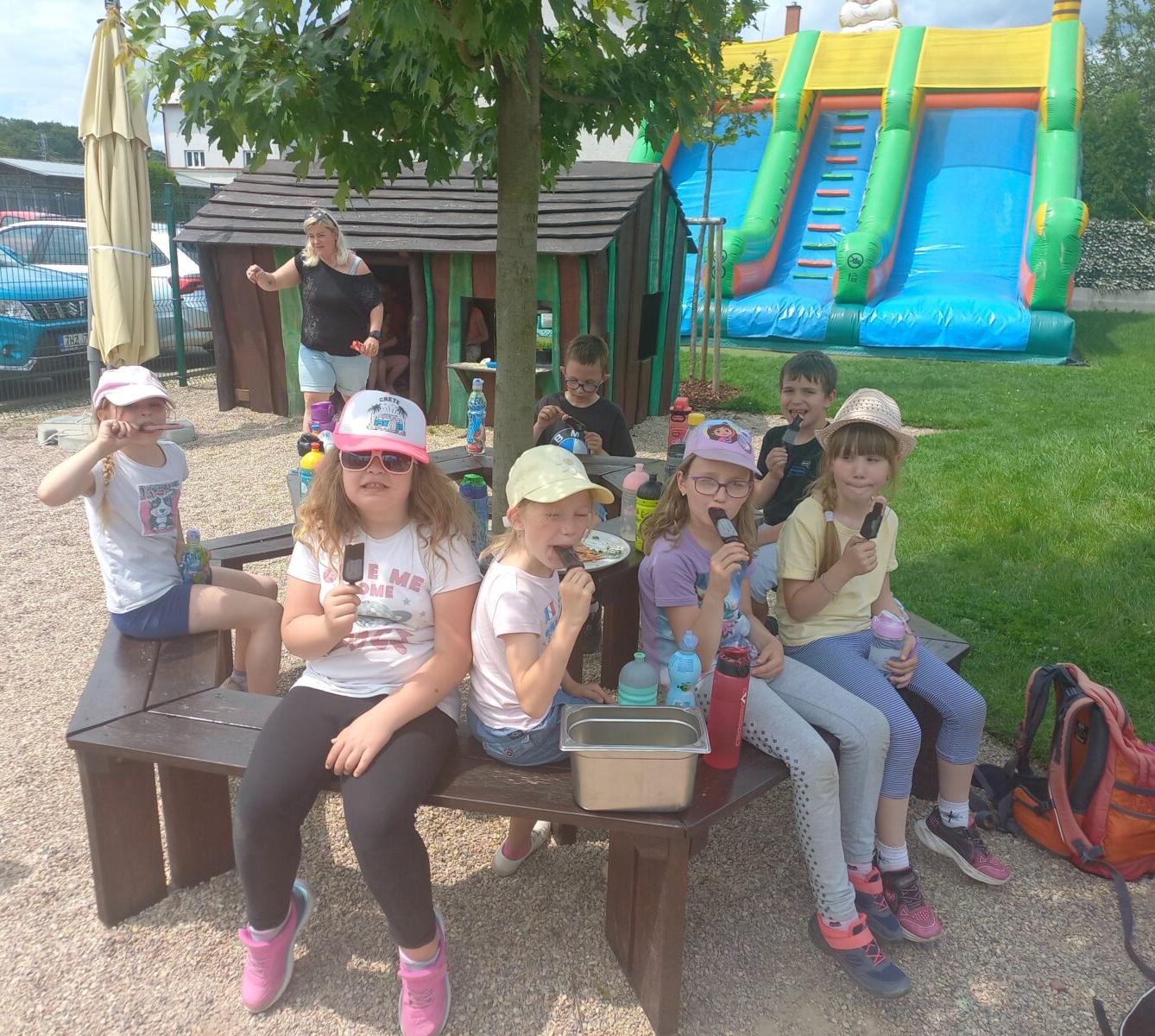 Prvňáčci na výletě ve Skipi - 25