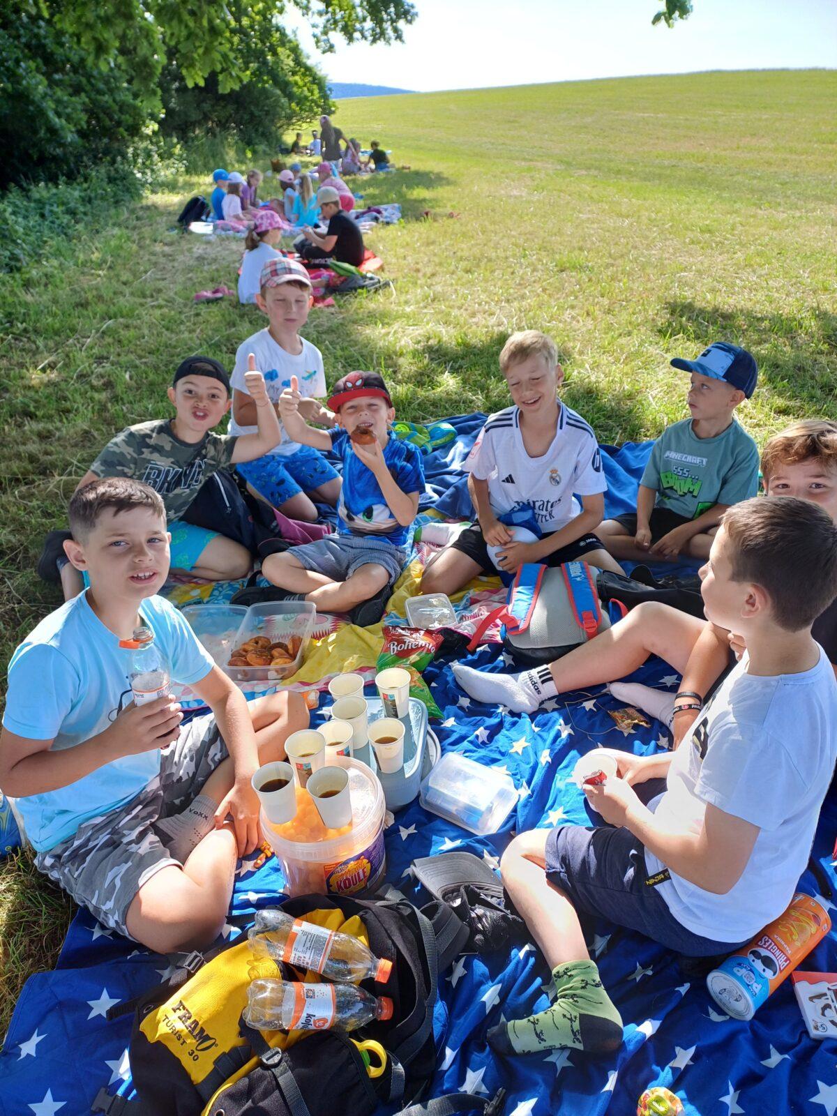 "Školní piknik" - 1