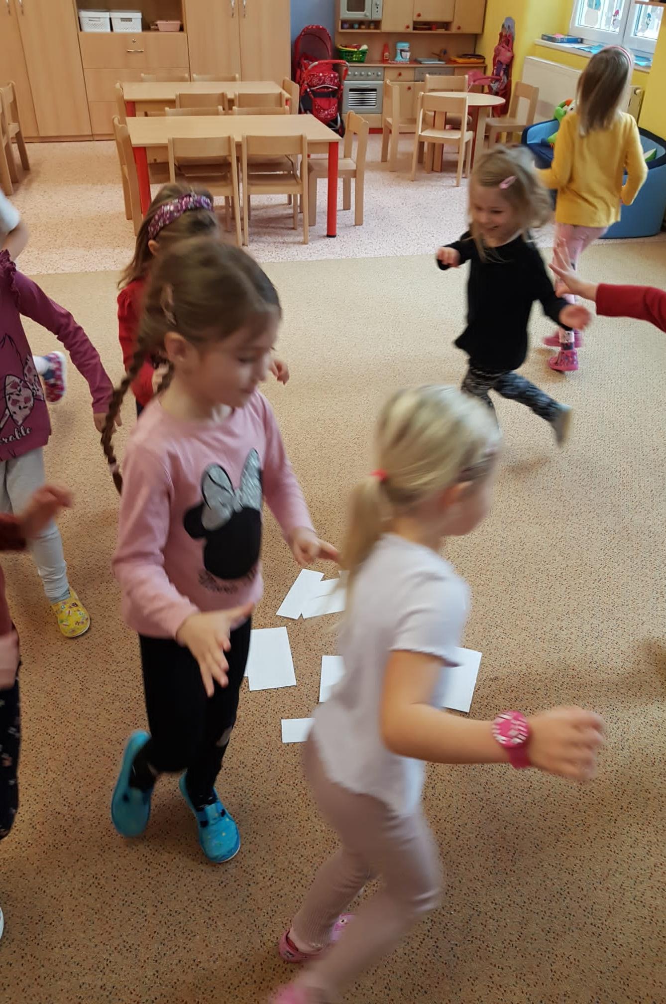 SOVIČKY: ,,ZVÍŘATA A PTÁCI V ZIMĚ" - 17