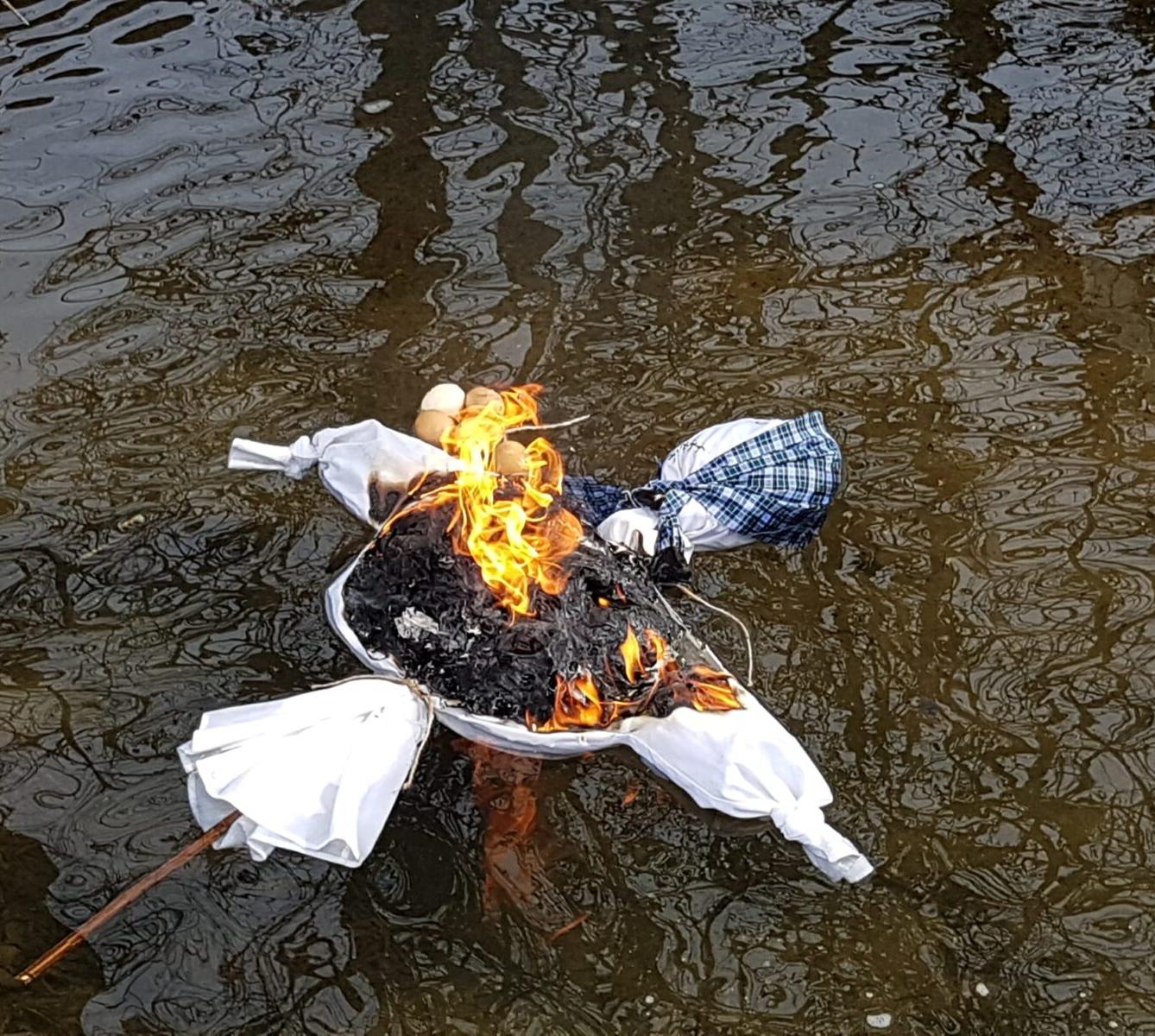 VYNÁŠENÍ MORANY - 21