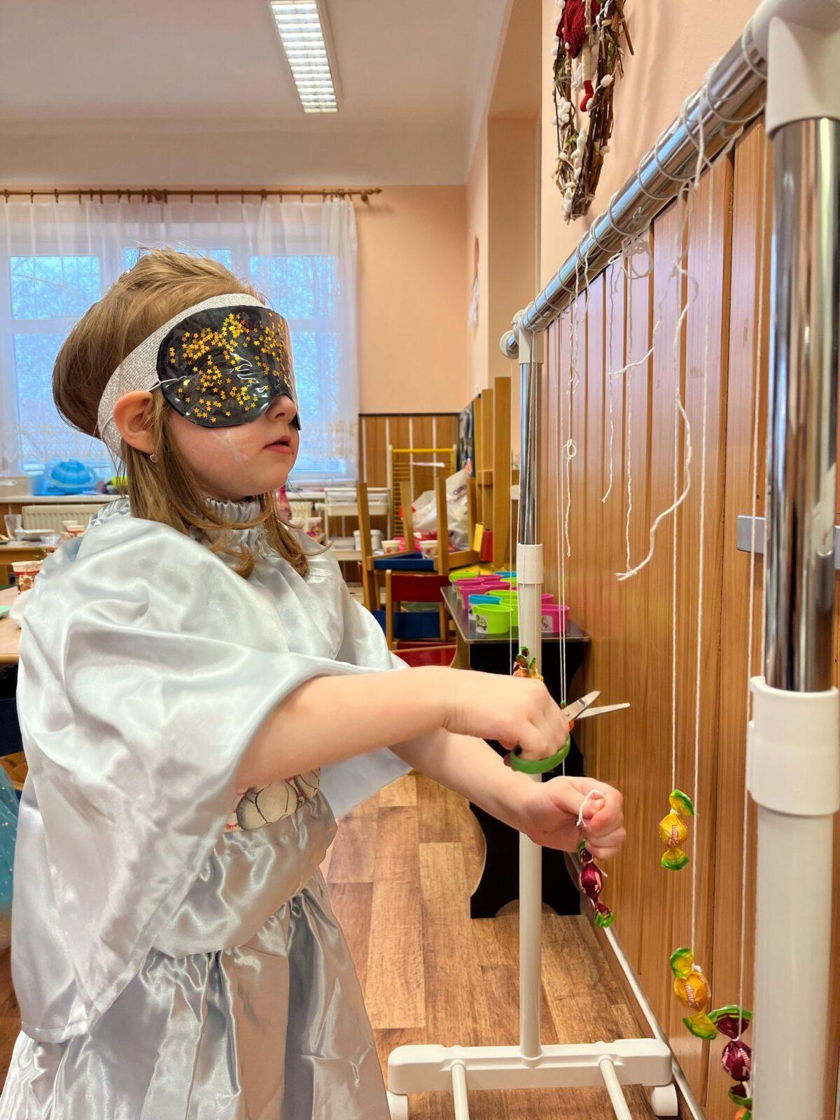 karneval na téma vesmír + přehlídka raket - 16