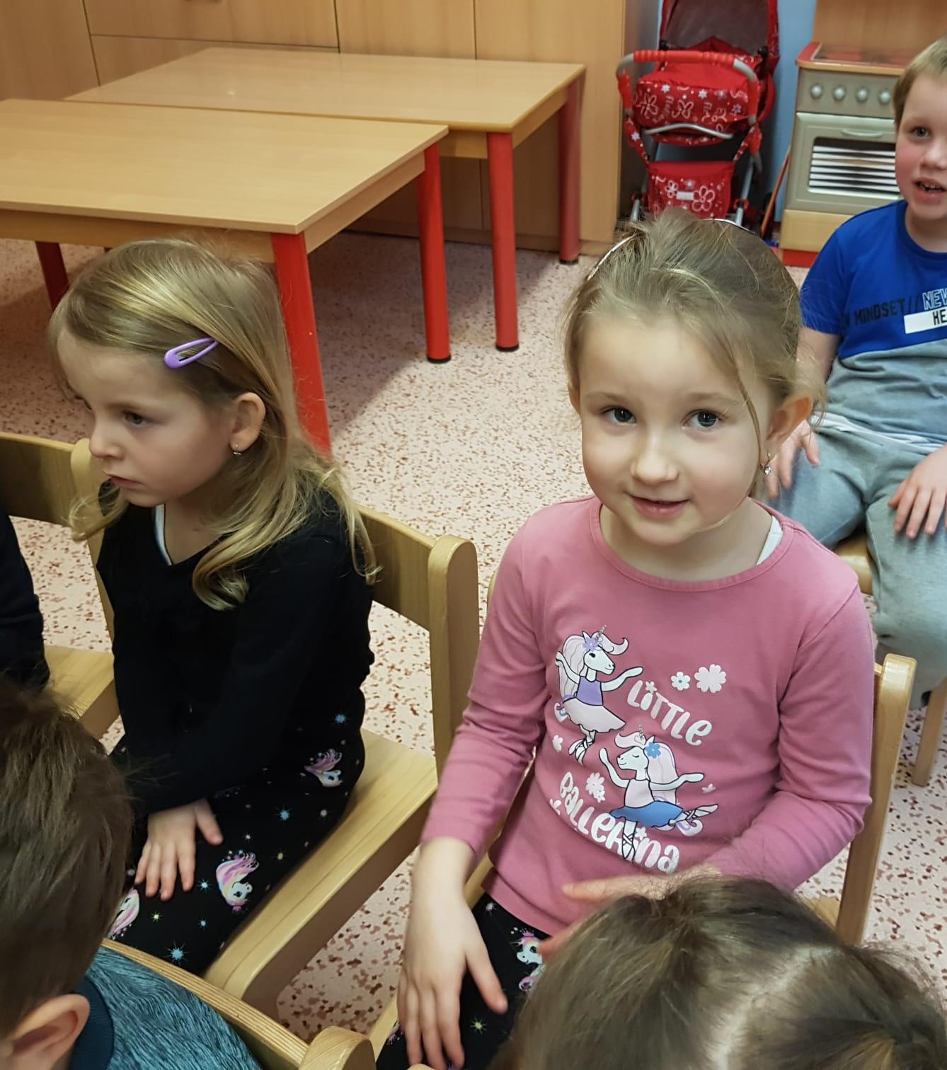 DIVADÉLKO: ,,JAK ZVÍŘÁTKA NAŠLA NOVÝ DOMOV" - 3