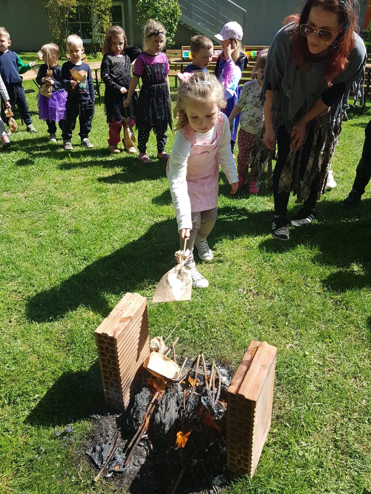 ČARODĚJNICKÝ REJ - 26