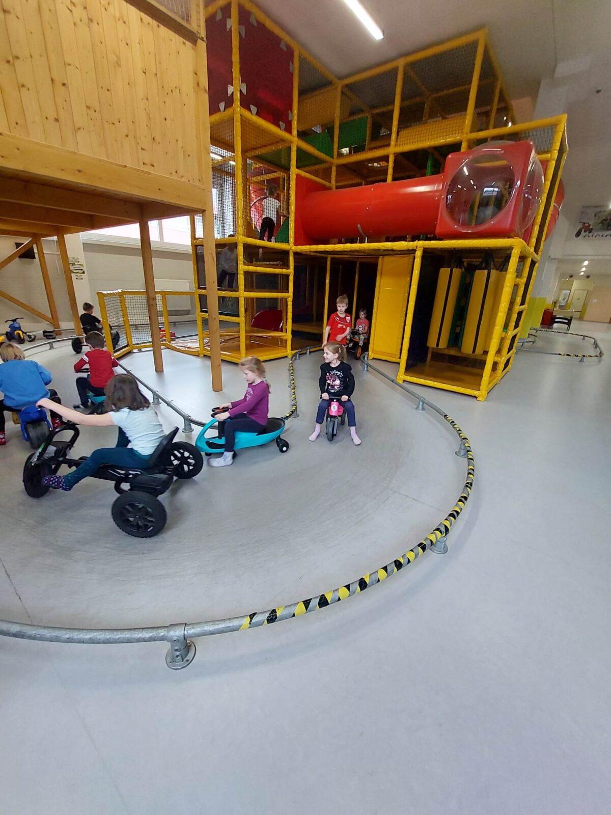 1. třídy - výlet do SkiPi parku Letohrad - 17