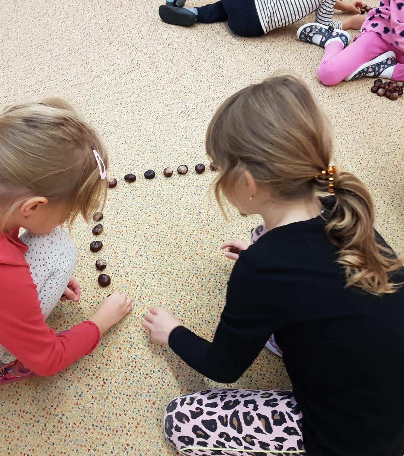 SOVIČKY: ,,LISTÍ ŽLOUTNE, POLETUJE" - 35