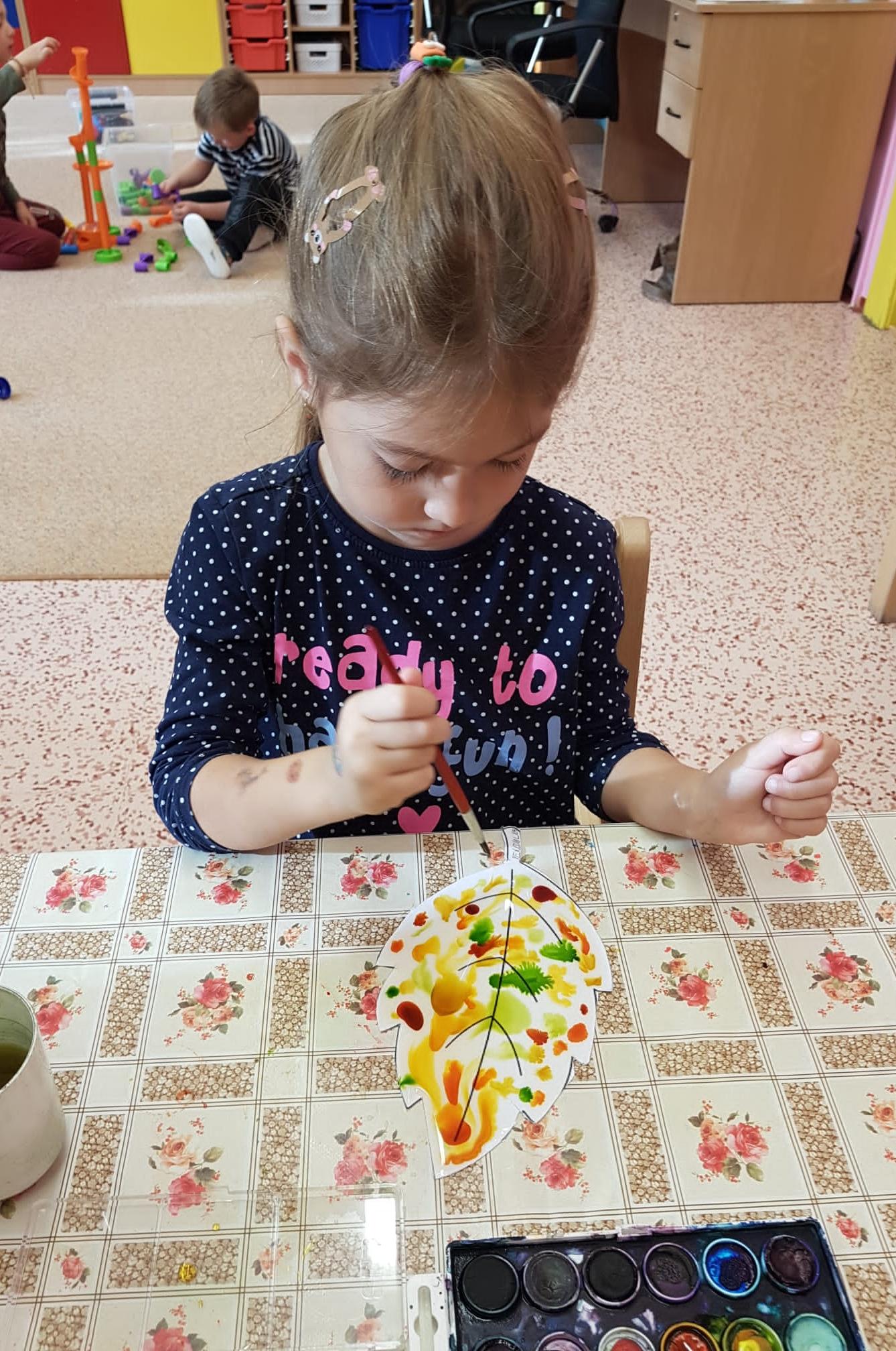 SOVIČKY: ,,LISTÍ ŽLOUTNE, POLETUJE" - 38