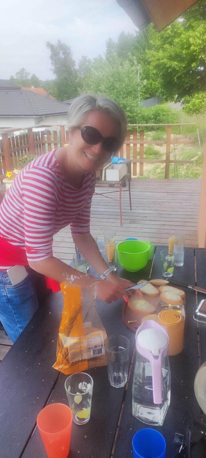 Návštěva prvňáků u včelaře - 4