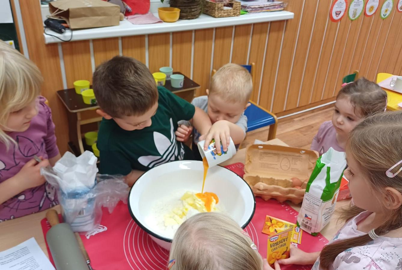 pečení svatomartinských rohlíčků - 5