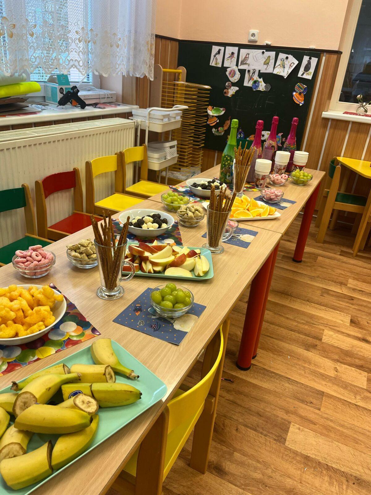 karneval na téma vesmír + přehlídka raket - 18