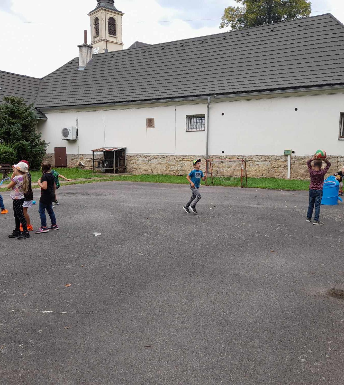 Pohádkové seznamovací sportovní odpoledne ve družince - 28