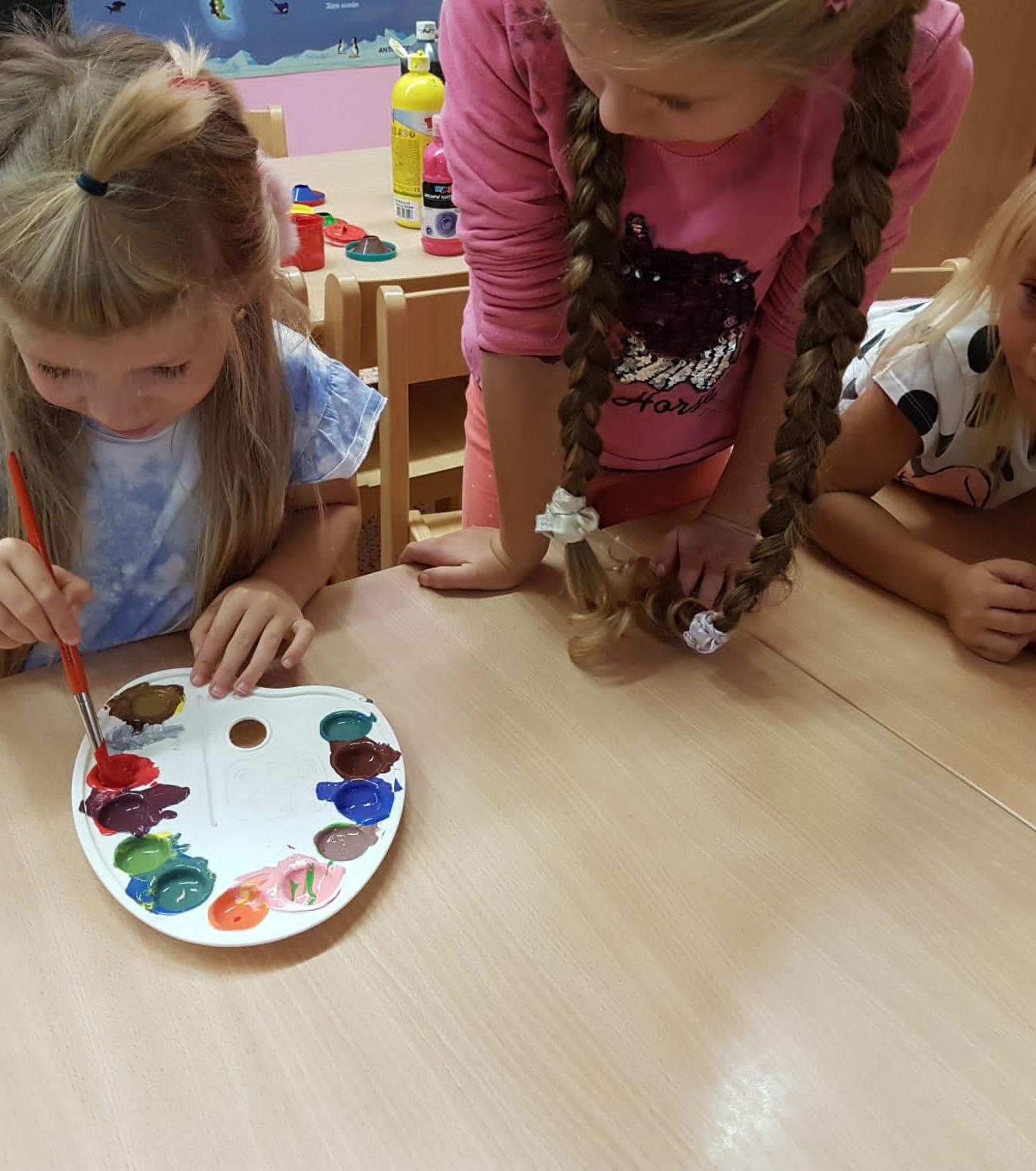 SOVIČKY: ,,LISTÍ ŽLOUTNE, POLETUJE" - 43