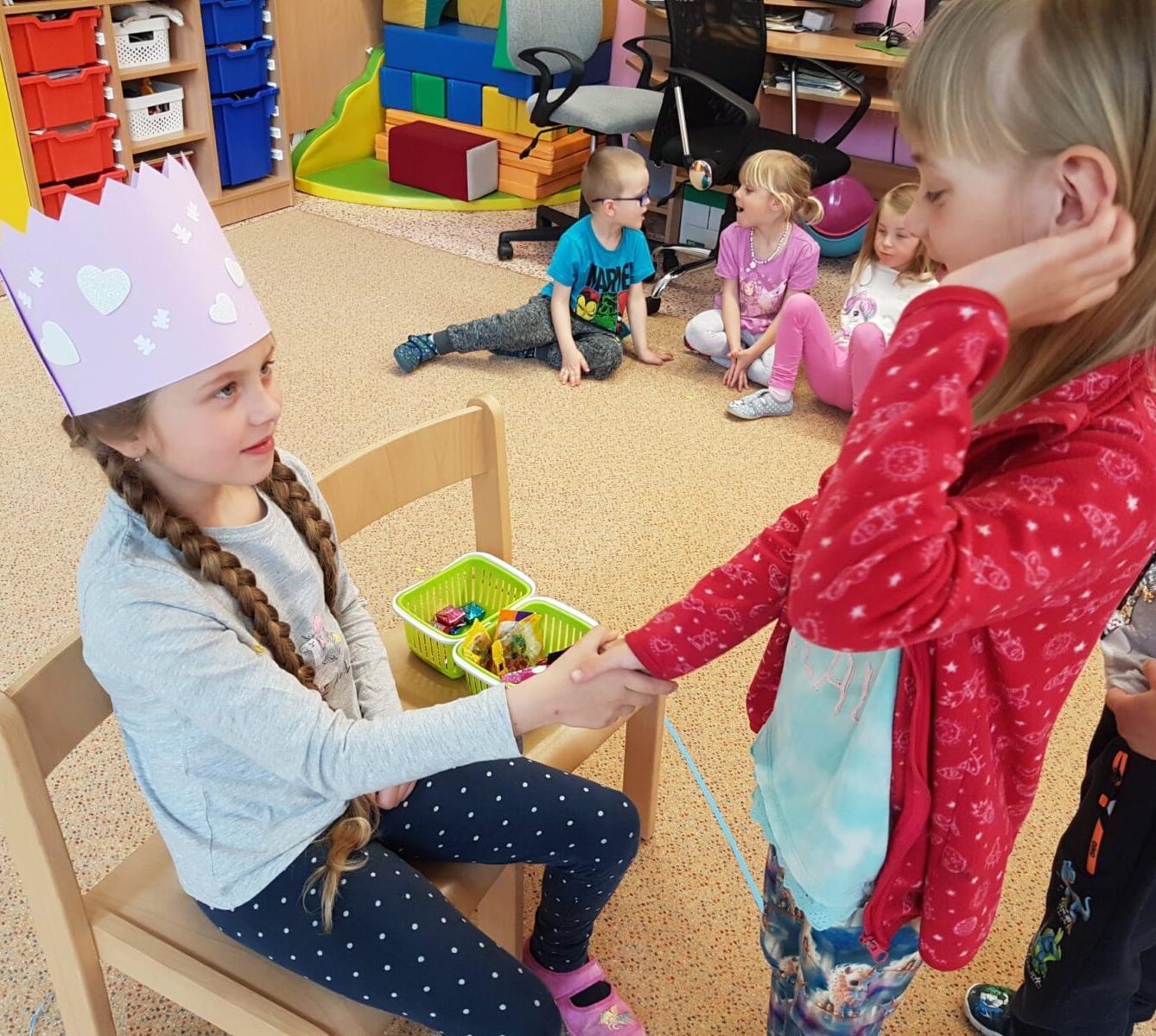 SLAVÍME: ILONKA MĚLA NAROZENINY - 3