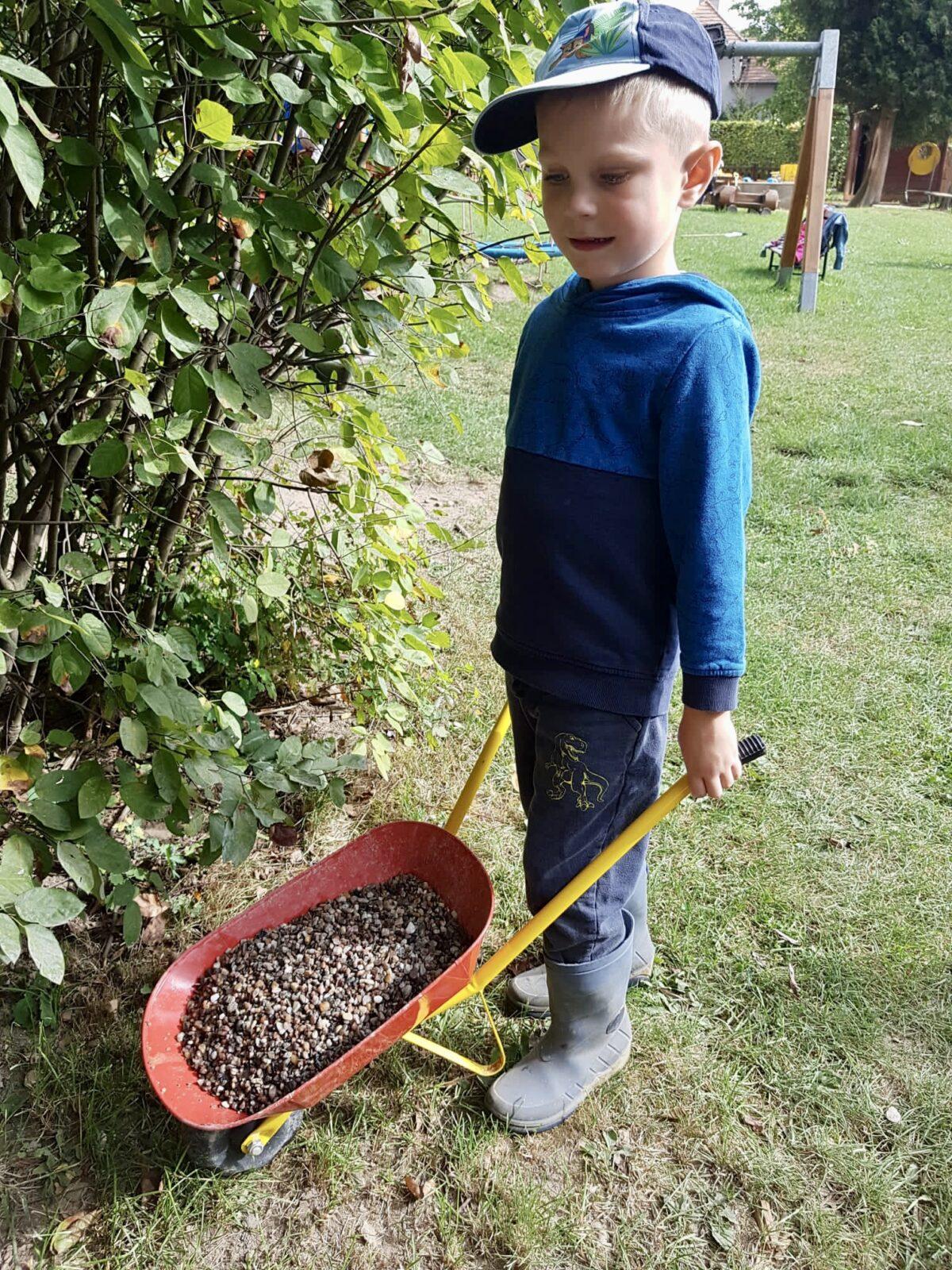 VZNIK NOVÉHO HRACÍHO KOUTKU - 14