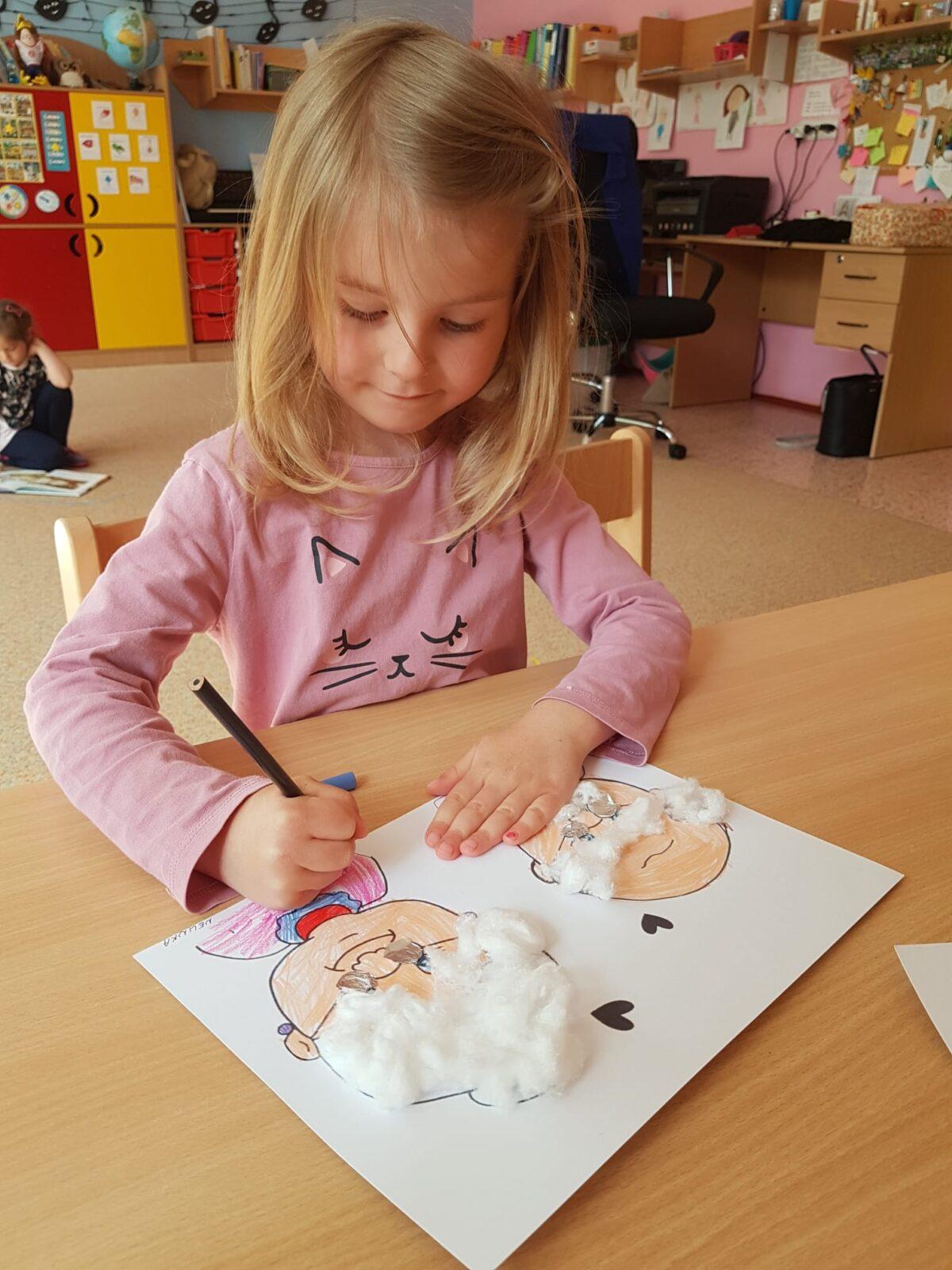 SOVIČKY: ,,MOJE MAMINKA MÁ SVÁTEK - RODINA" - 41