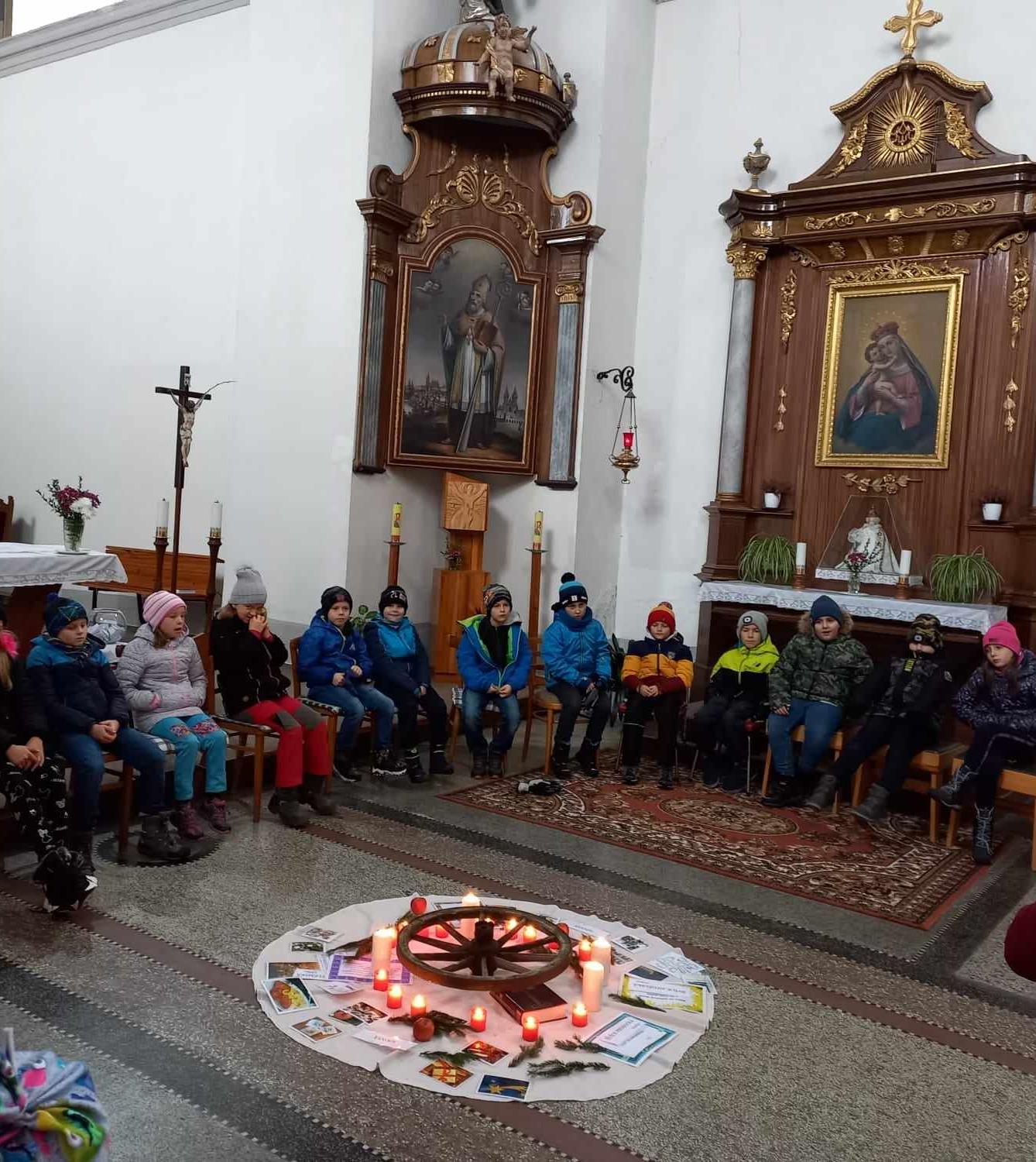 2. + 3. třída a povídání o Adventu - 13