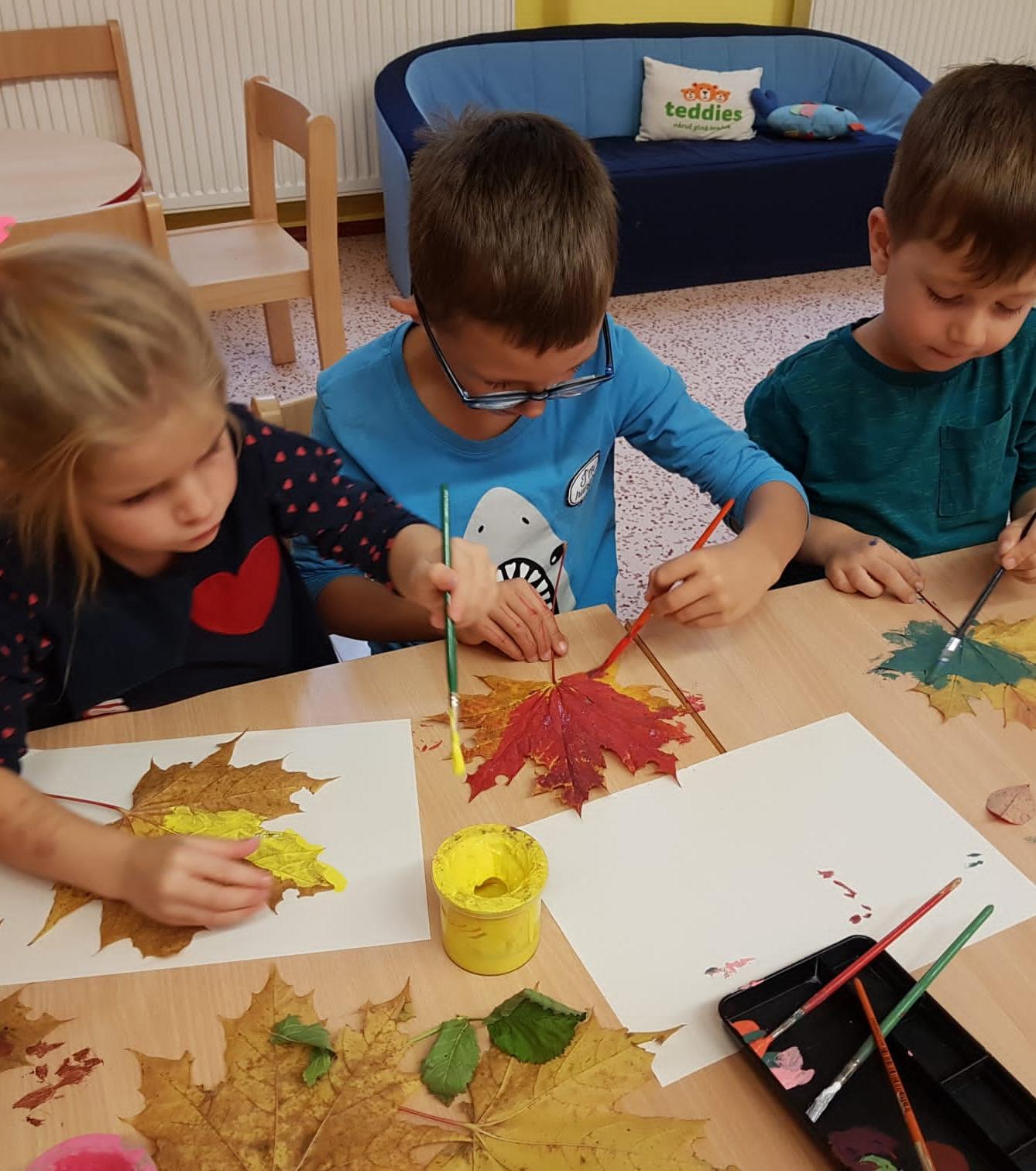 SOVIČKY: ,,LISTÍ ŽLOUTNE, POLETUJE" - 49