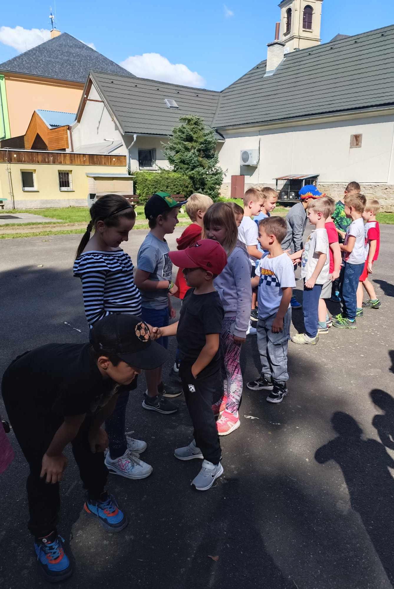 ZÁŘÍ - 2. ODDĚLENÍ A seznamovací odpoledne - 12