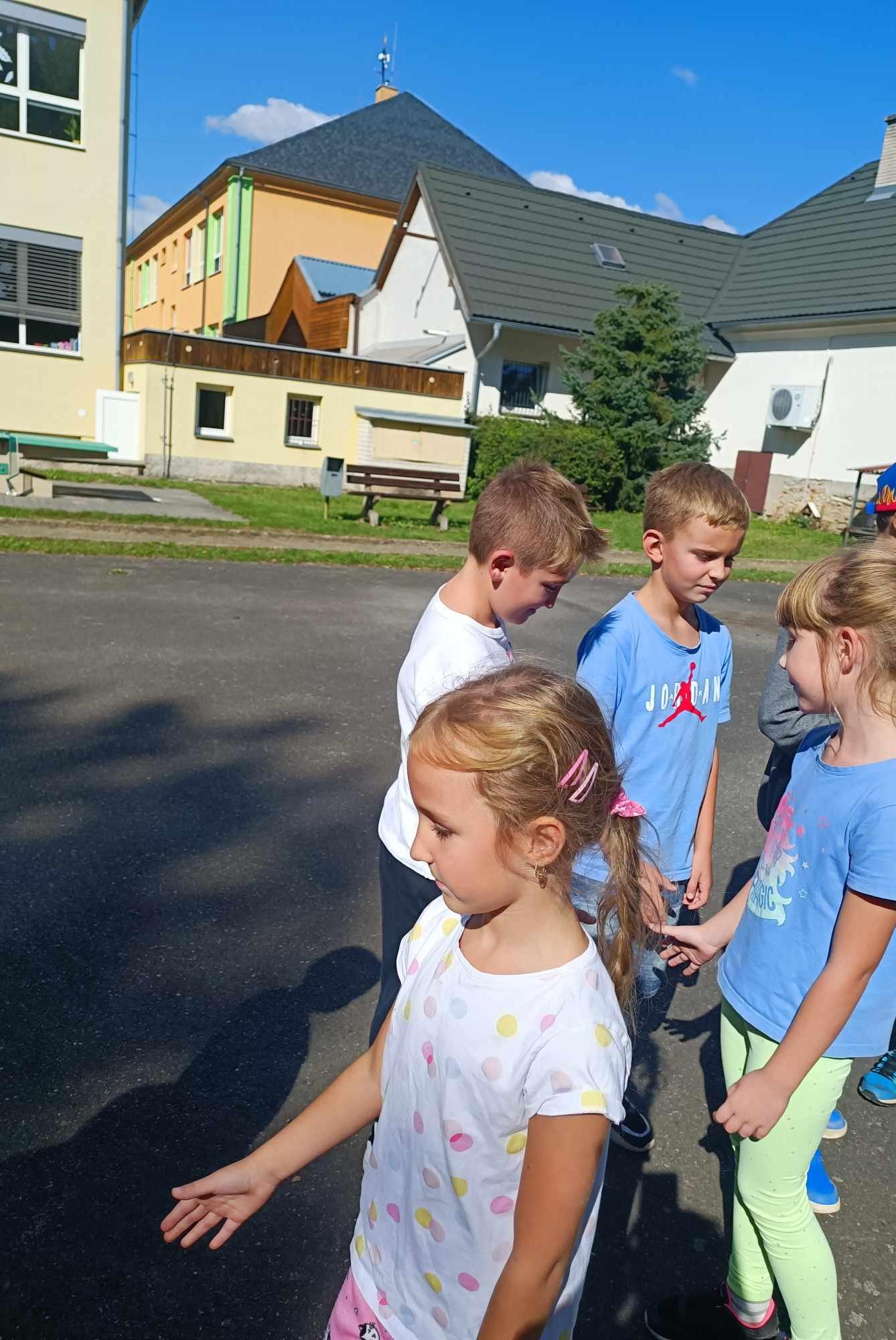 ZÁŘÍ - 2. ODDĚLENÍ A seznamovací odpoledne - 29