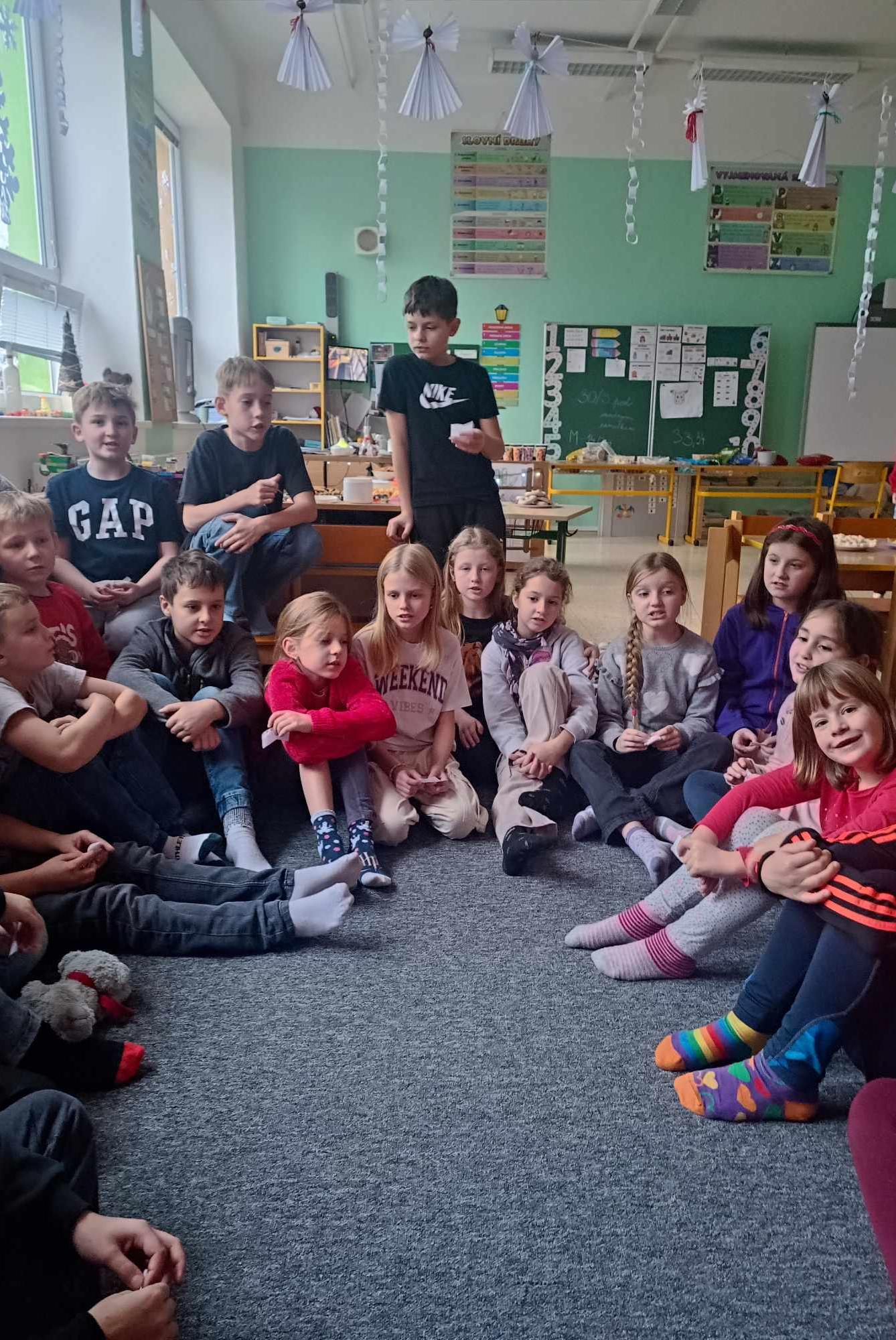 2. oddělení a společné akce PROSINEC - 5