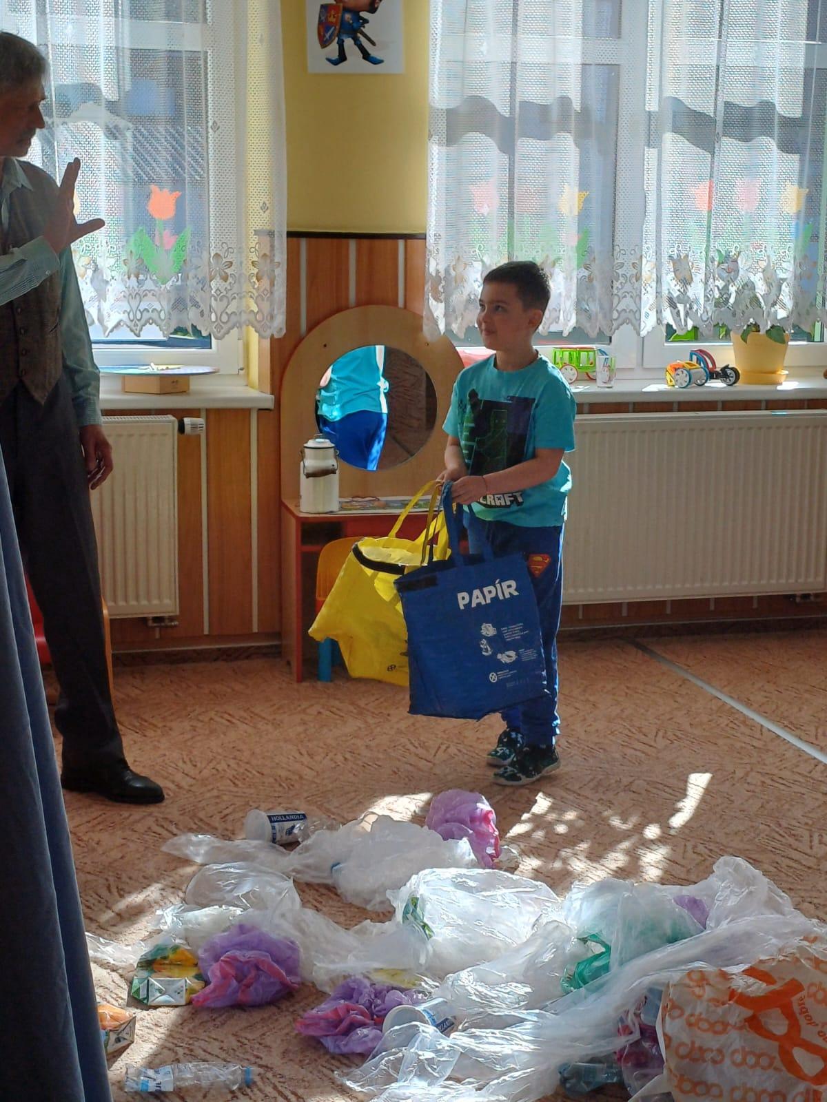 ekologický slabikář - učíme se třídit odpad - 7