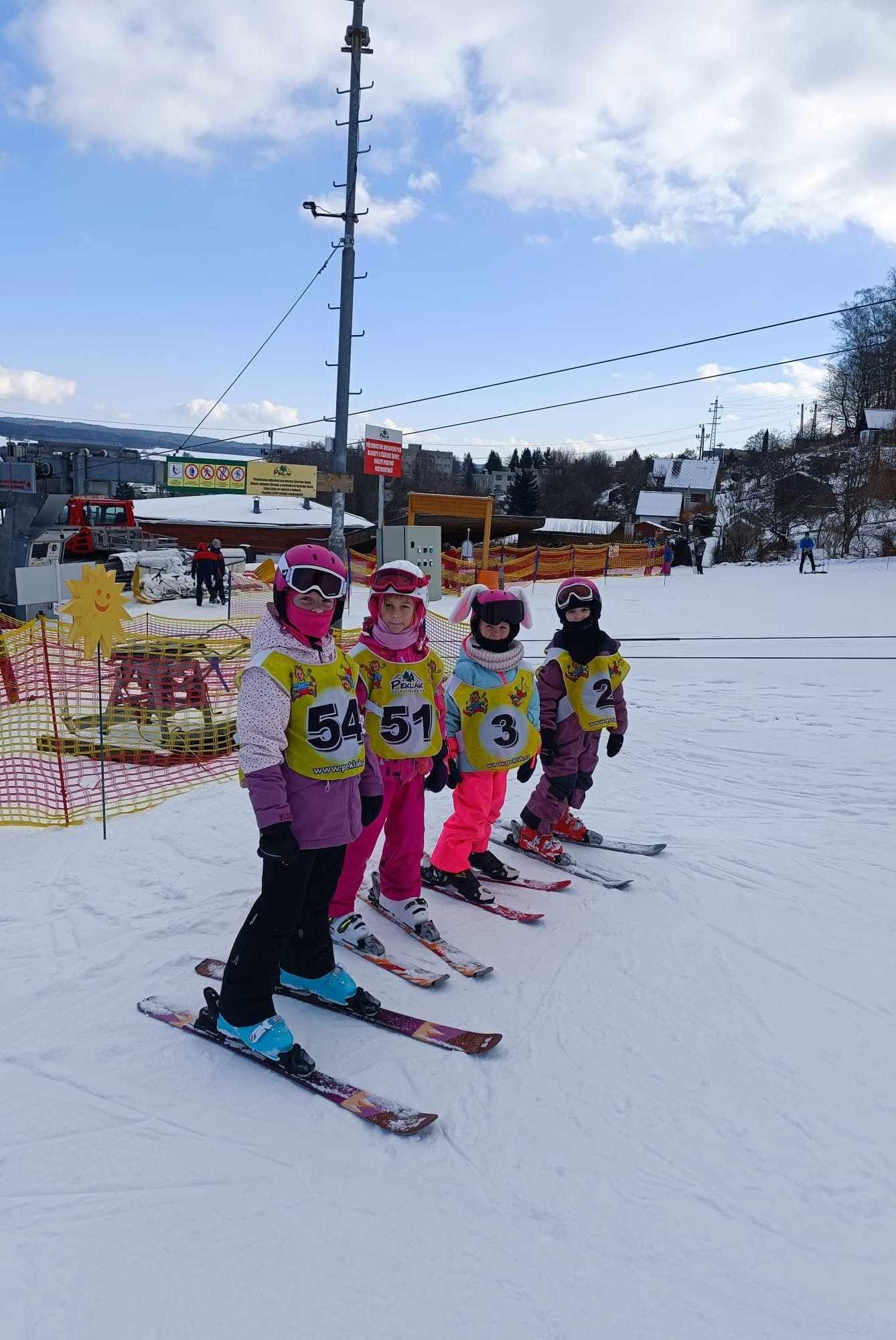 Závěrečná lyžařská školička na Pekláku - 11