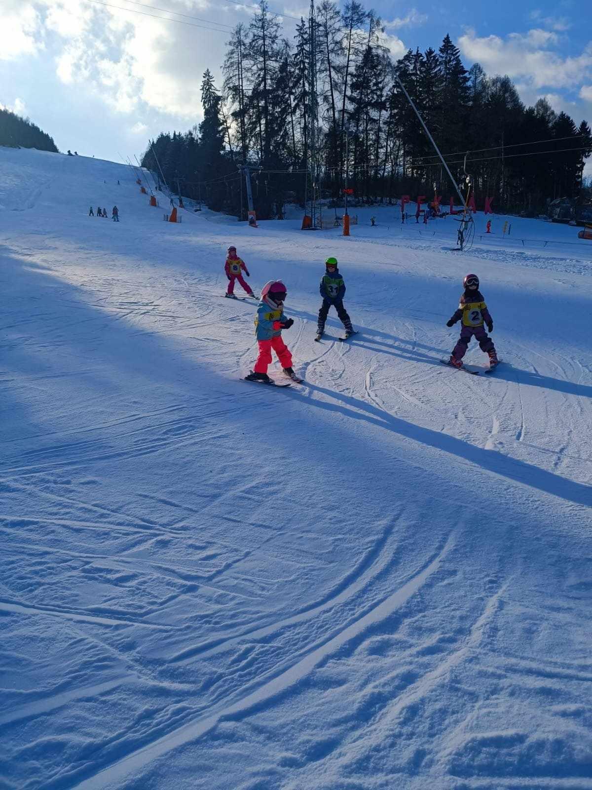 Závěrečná lyžařská školička na Pekláku - 14