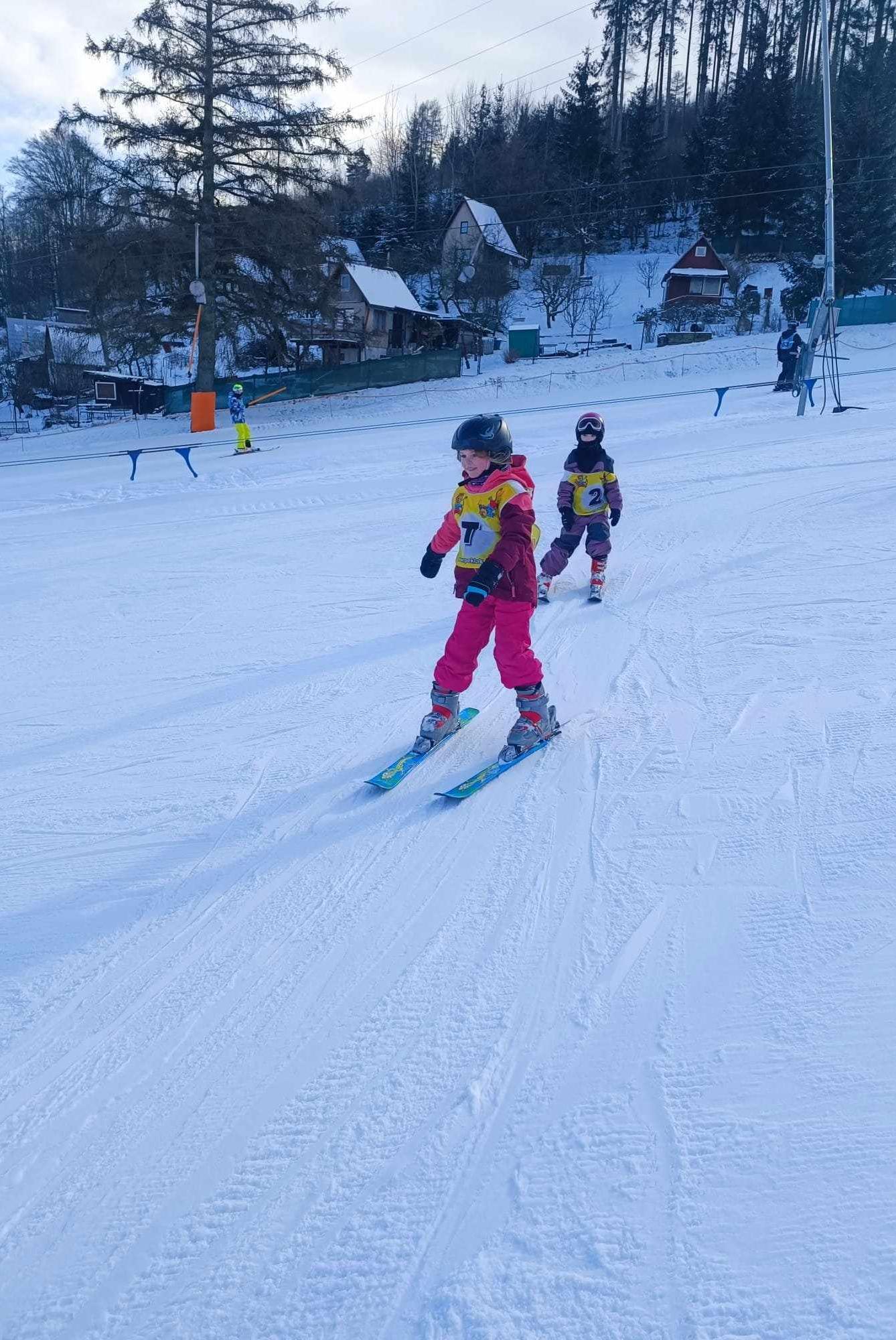 Závěrečná lyžařská školička na Pekláku - 35