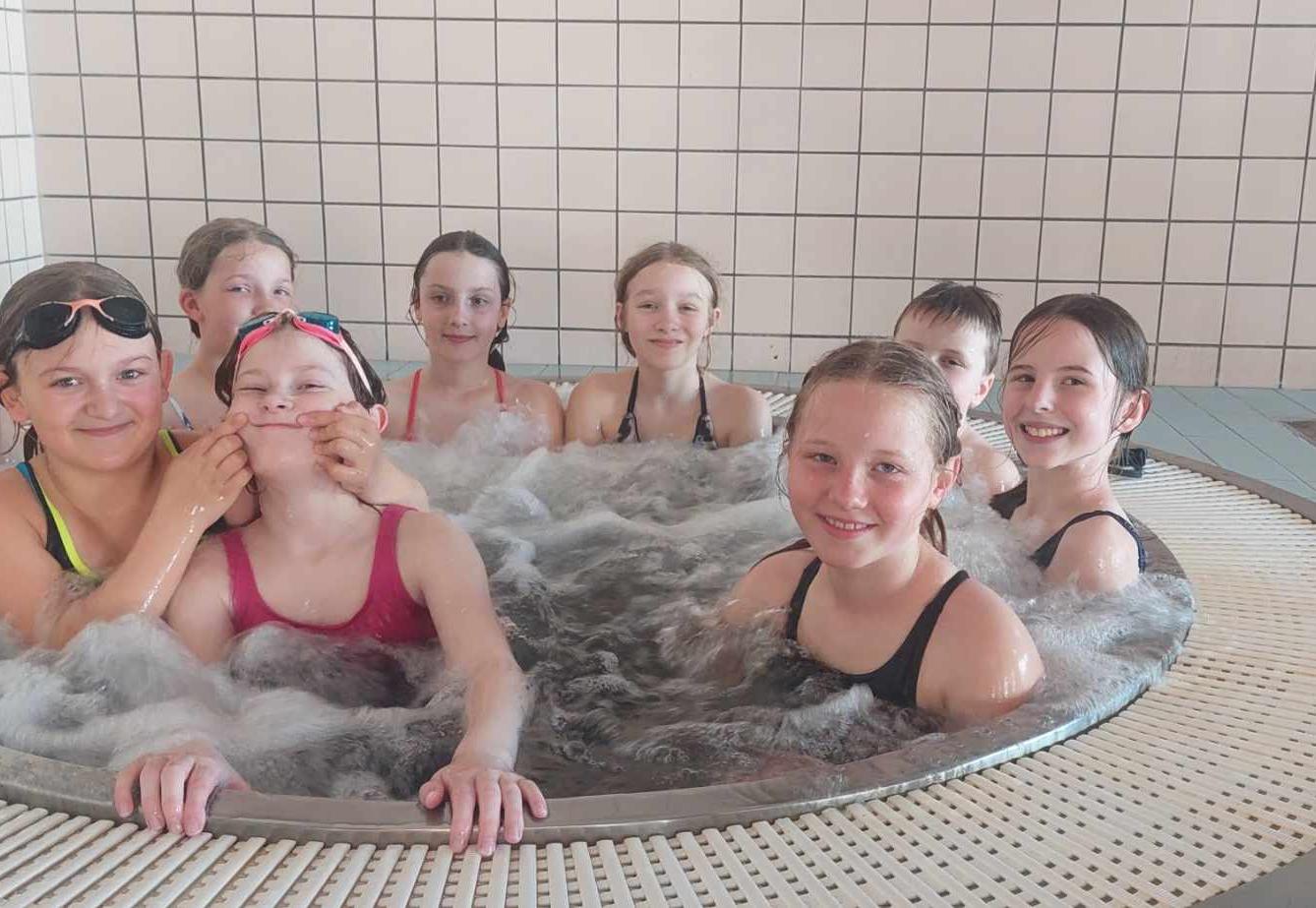 Zakončení plavání 4. a 5. třída - 1