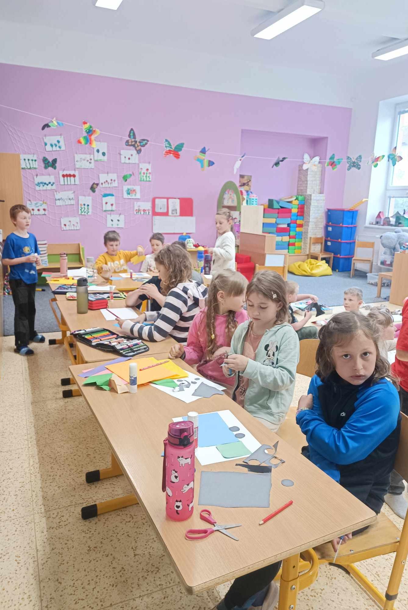 DRUŽINKA - DEN ZEMĚ - 25