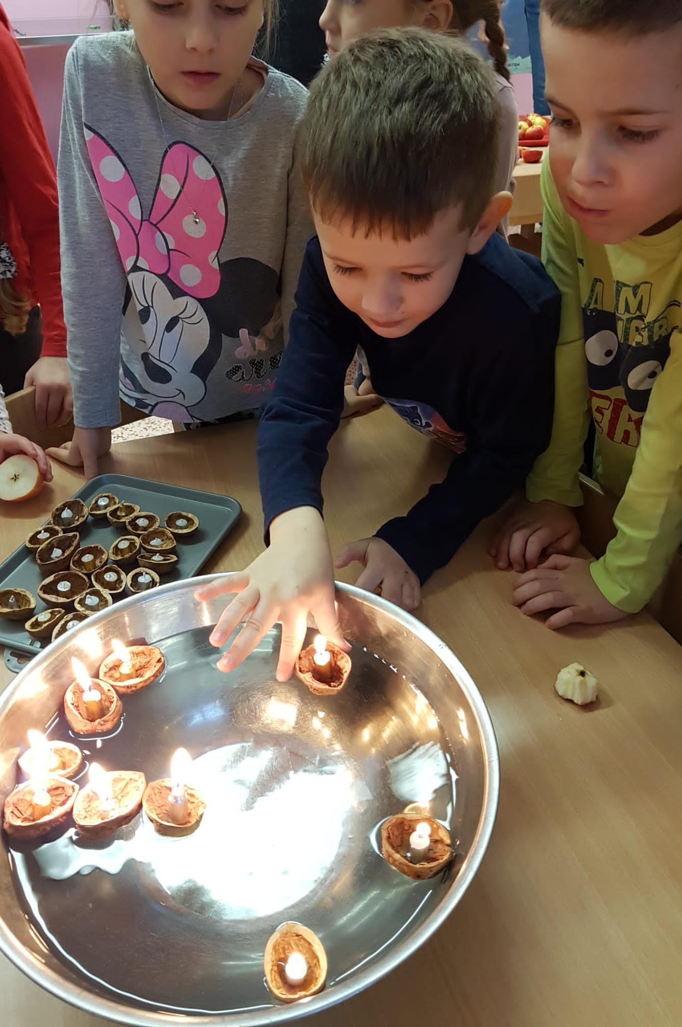 ADVENTNÍ ČAS VE ŠKOLCE - 20