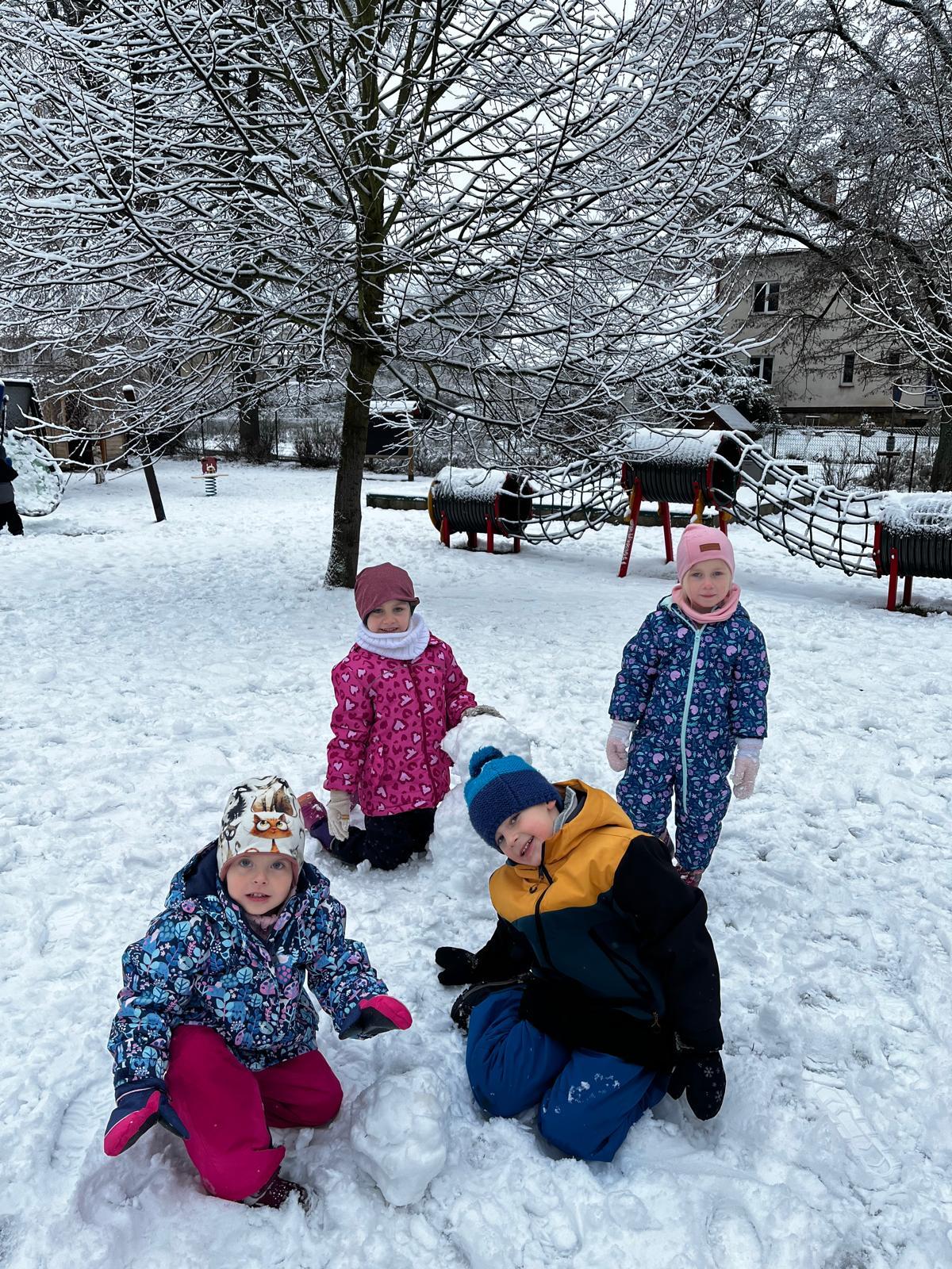 první sníh ve školce - 6