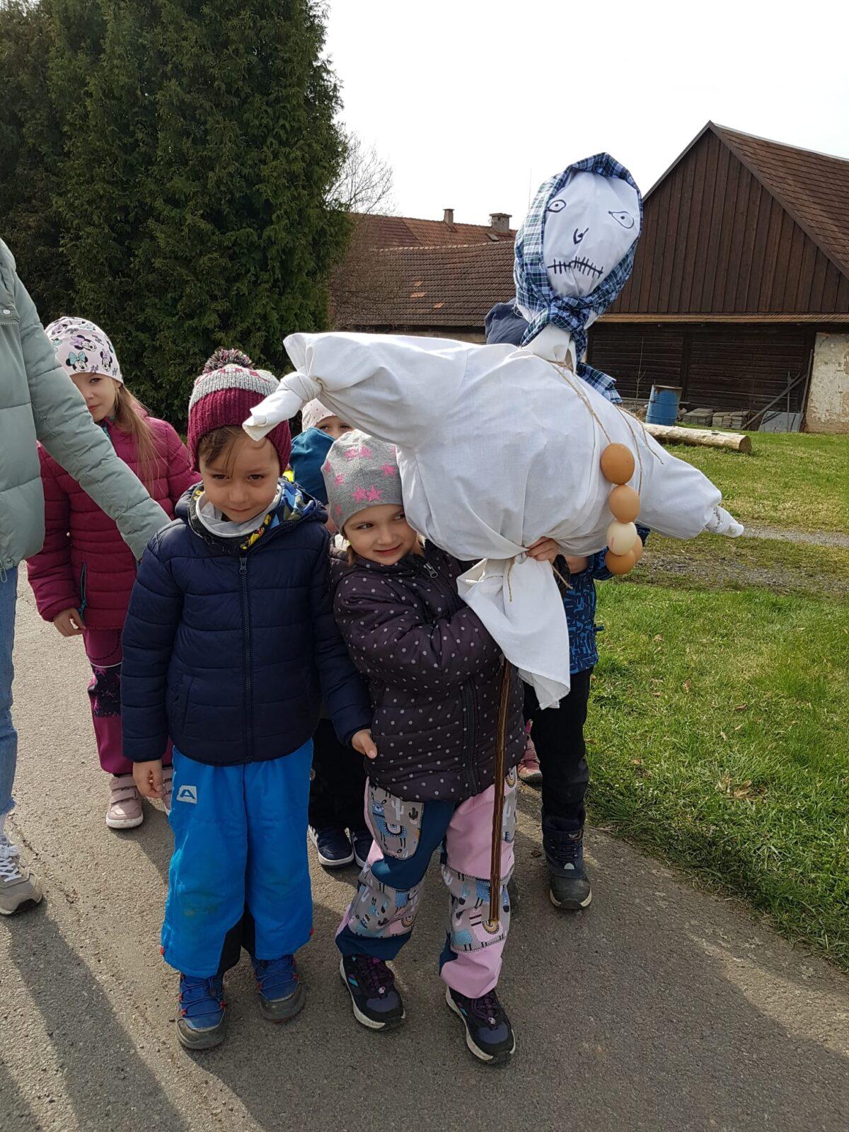 VYNÁŠENÍ MORANY - 26