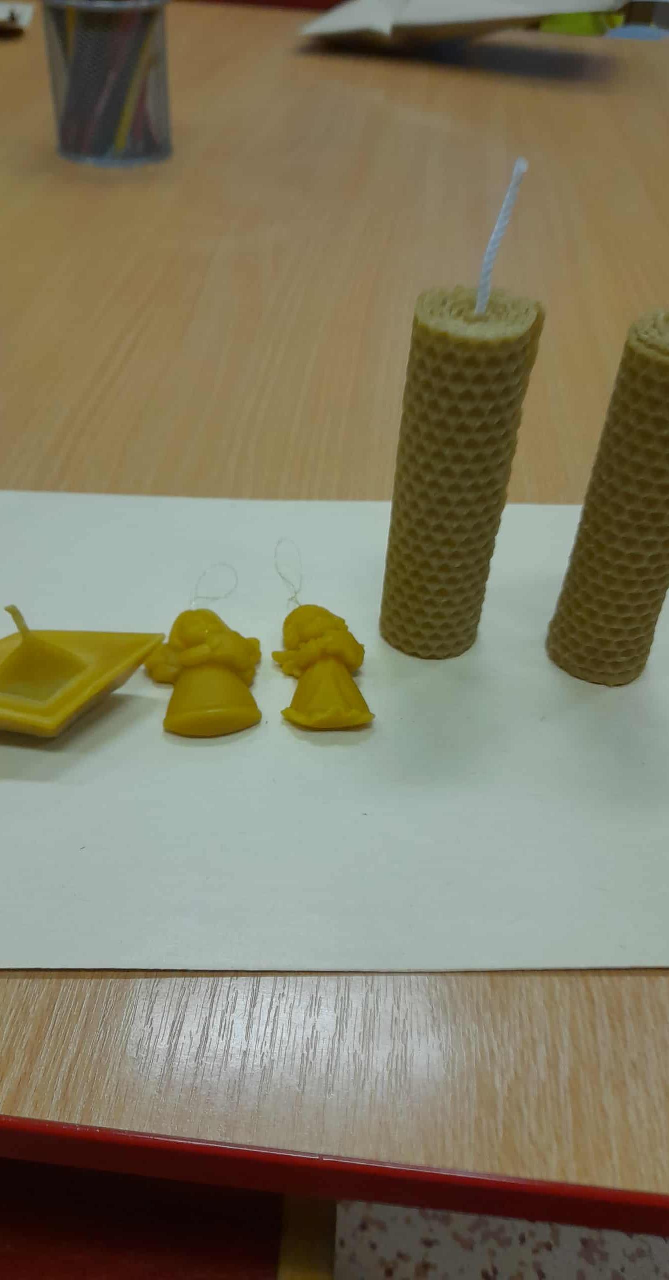 VÝROBA SVÍČEK - DRUŽINKY 1.a 2. oddělení - 24