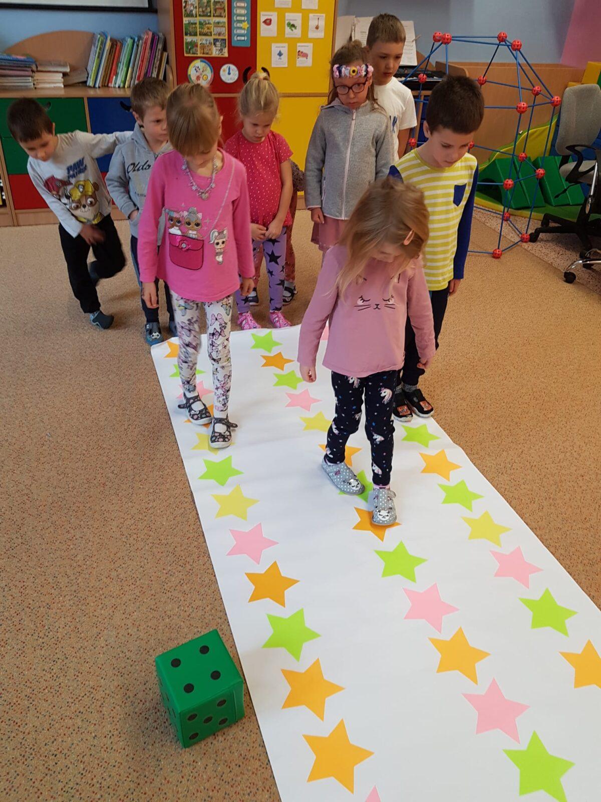 SOVIČKY: NA NOVÝ ROK O SLEPIČÍ KROK - 10