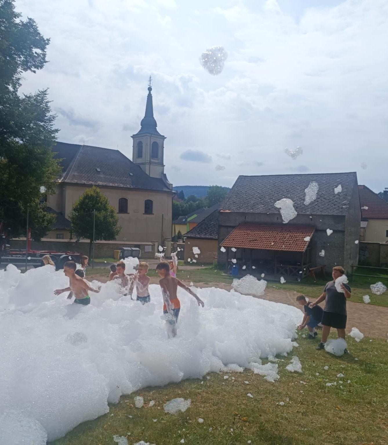 TÝDEN PLNÝ ZÁBAVY II - čtvrtek - 36