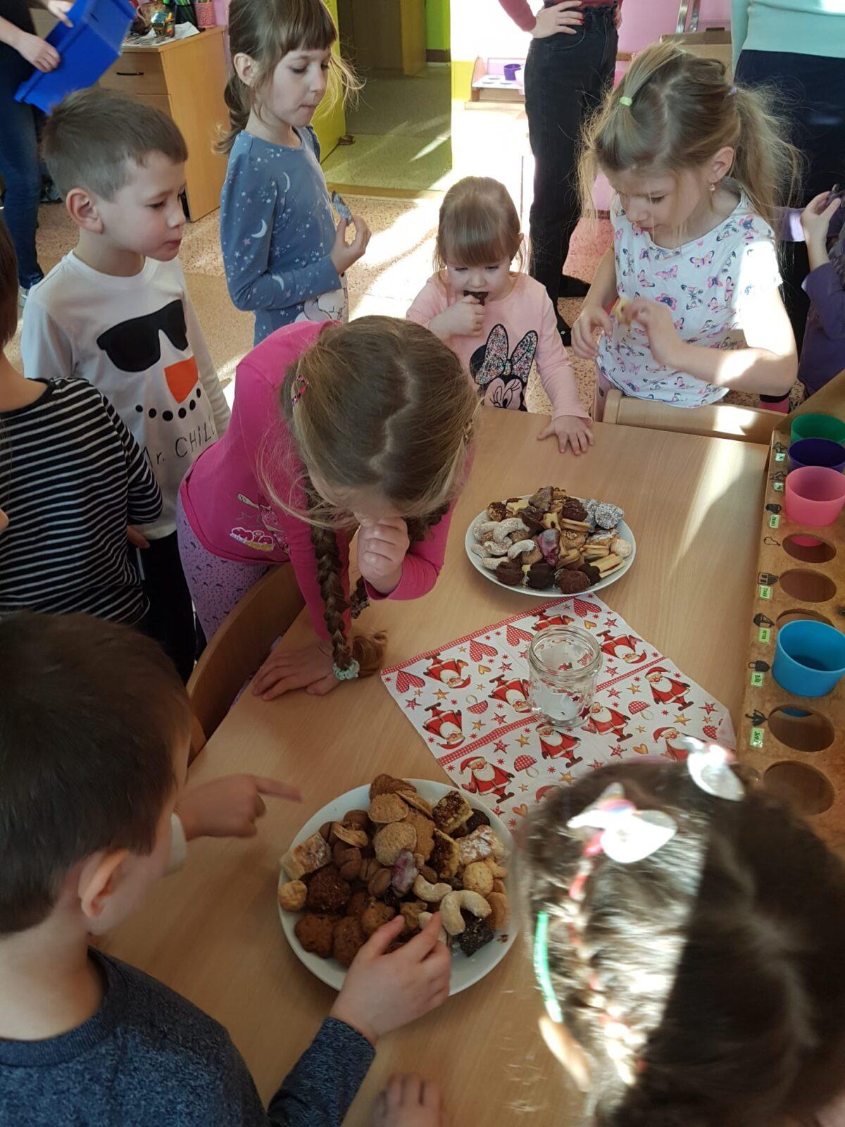 JEŽÍŠEK VE ŠKOLCE - 16