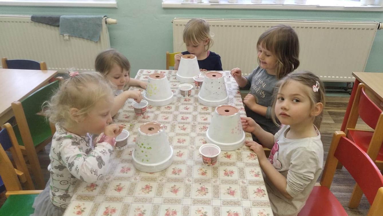 BROUČCI: ,,CO SI BROUKÁ JARNÍ LOUKA" - 8