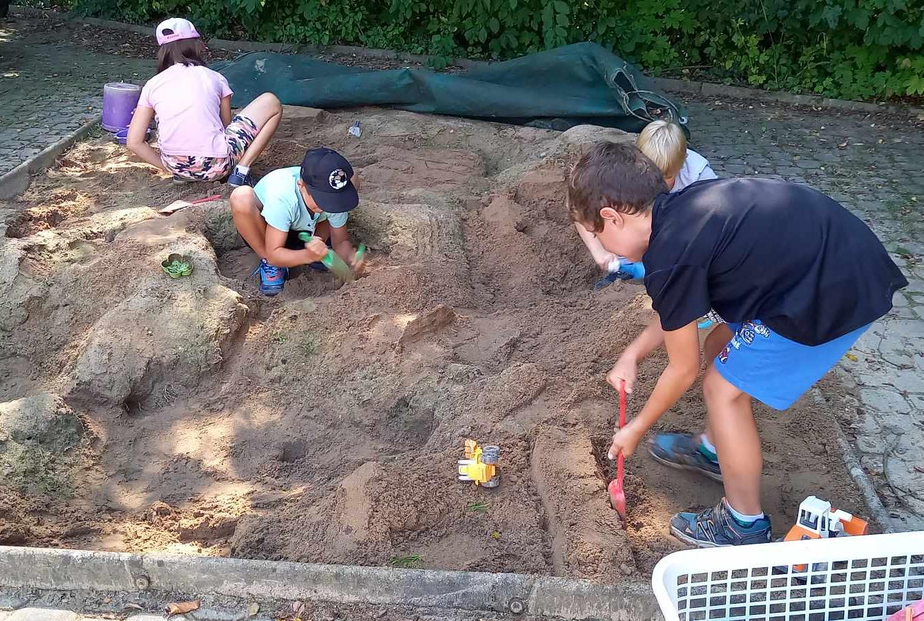 TÝDEN PLNÝ ZÁBAVY - 2.den - úterý 20.8. 2024 - 10