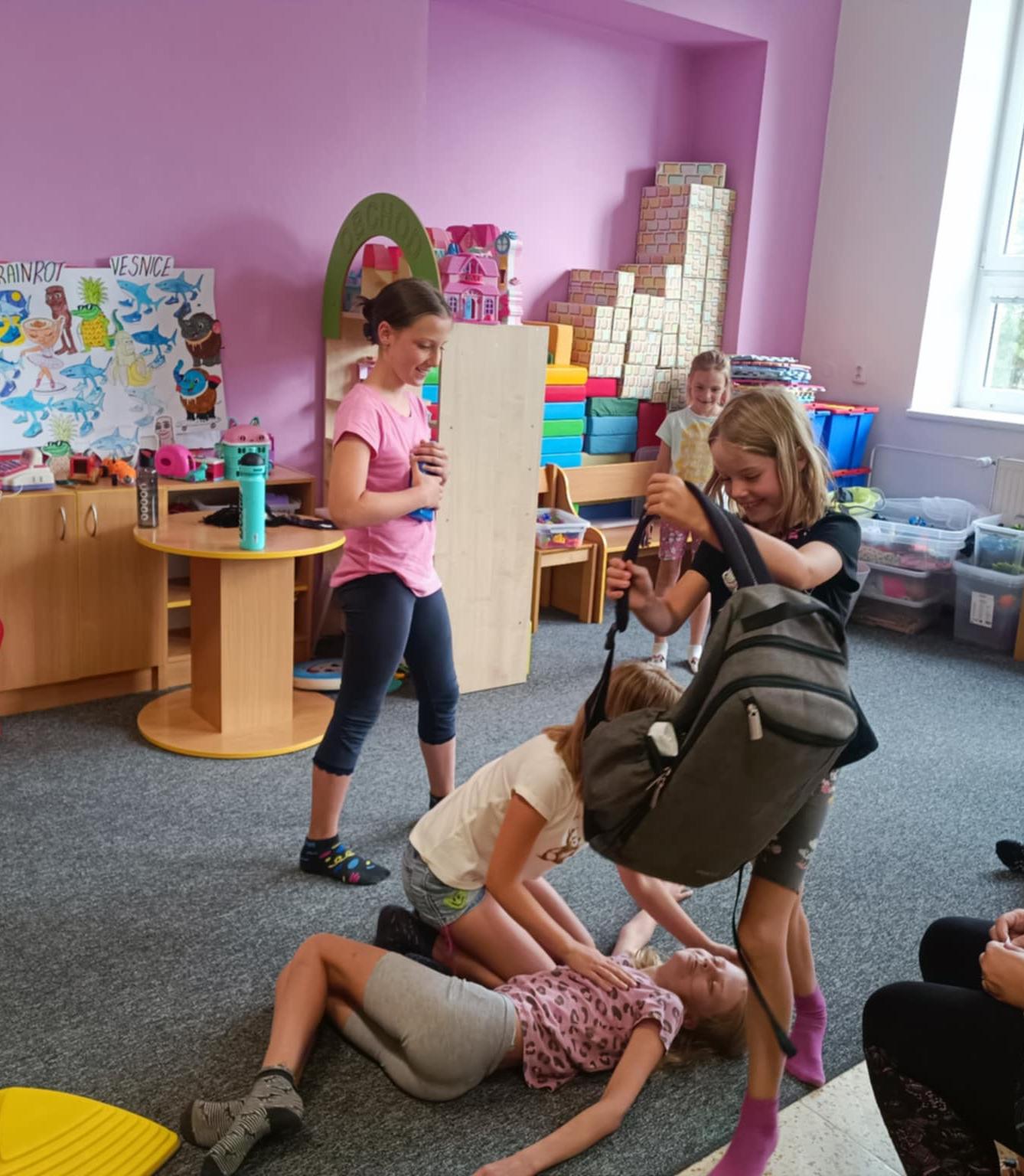 TÝDEN PLNÝ ZÁBAVY II - čtvrtek - 49