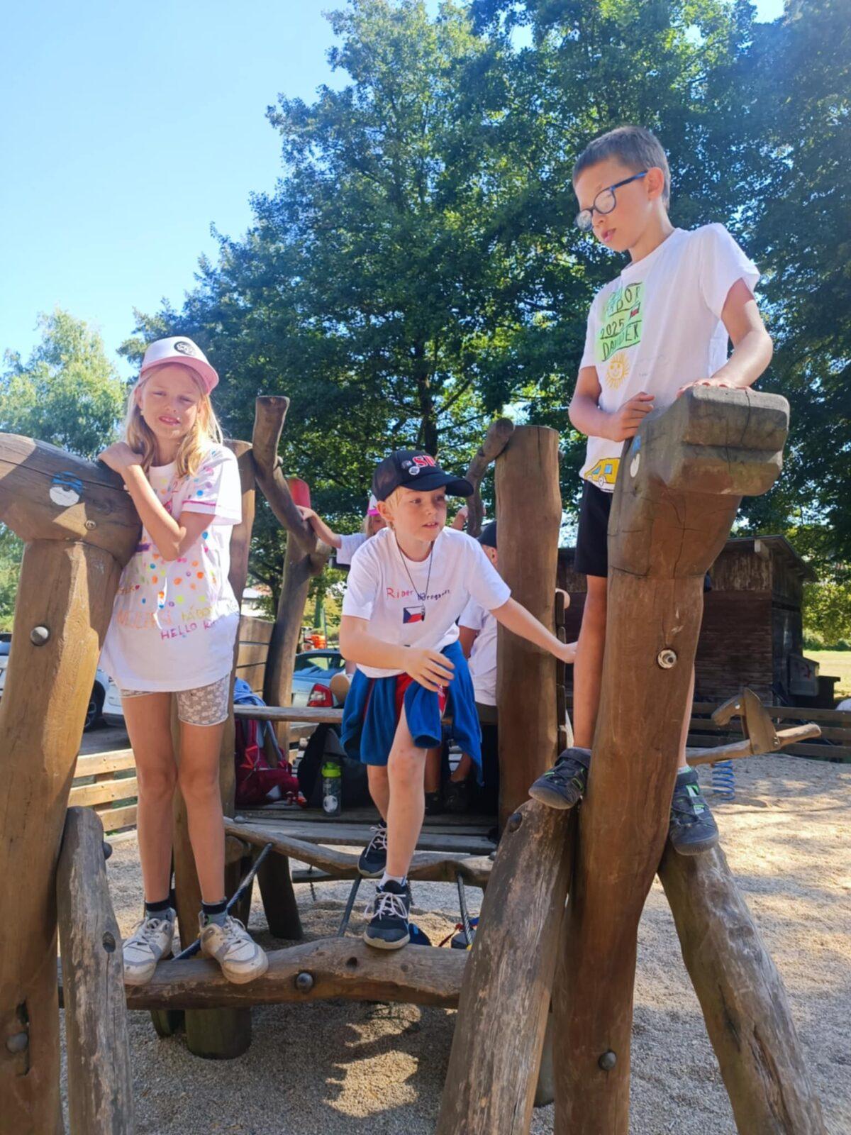 TÝDEN PLNÝ ZÁBAVY II - STŘEDA - 38