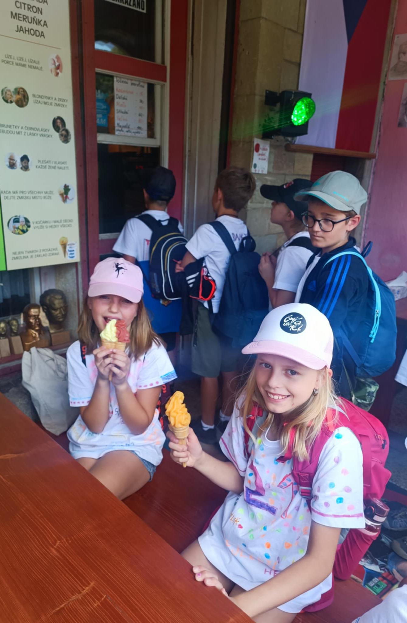 TÝDEN PLNÝ ZÁBAVY II - STŘEDA - 39