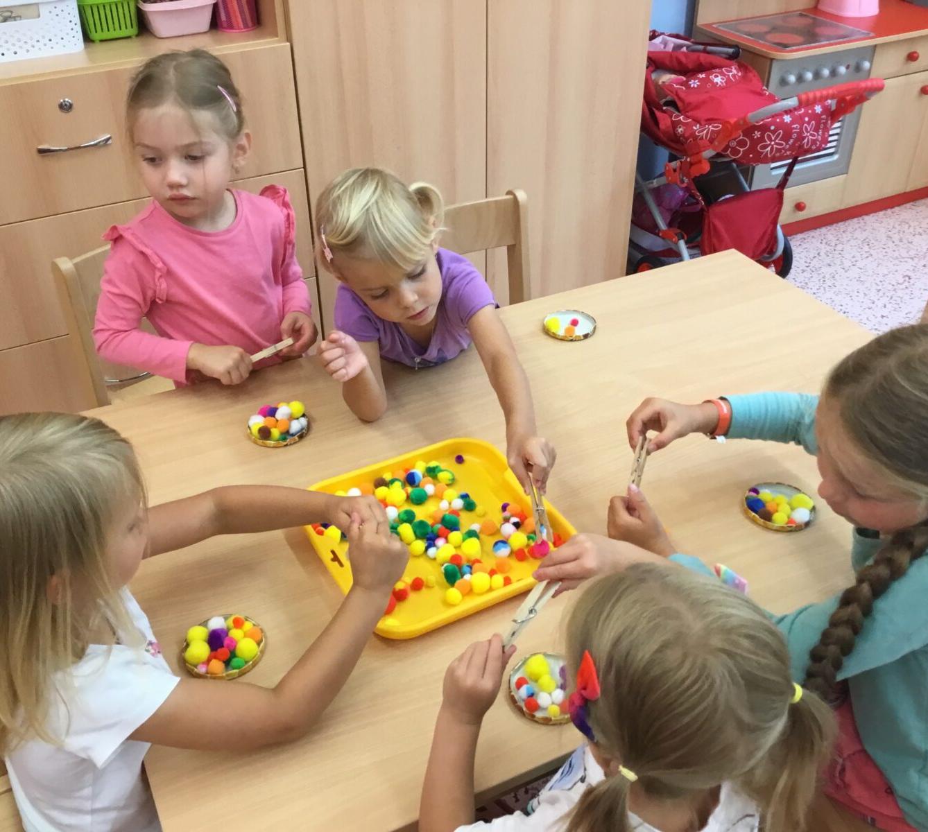 týdenní projekt: ,,od kytičky k medu" - 30