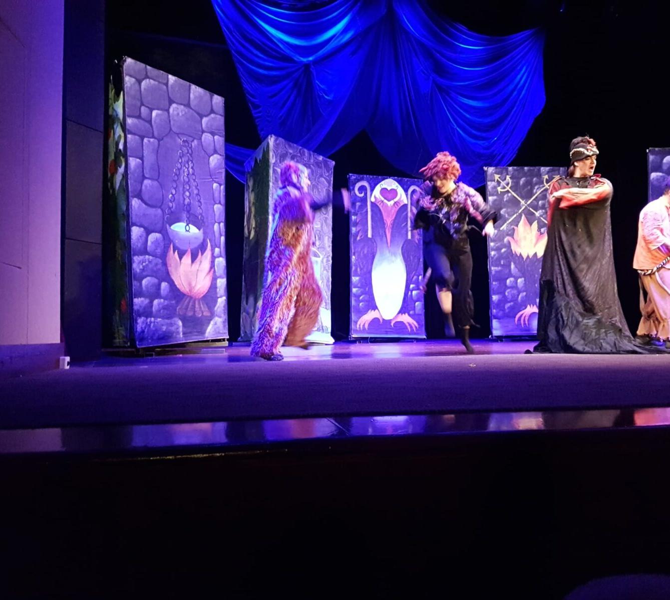 NÁVŠTĚVA DIVADLA: ,,ČERTŮV ŠVAGR" - 12