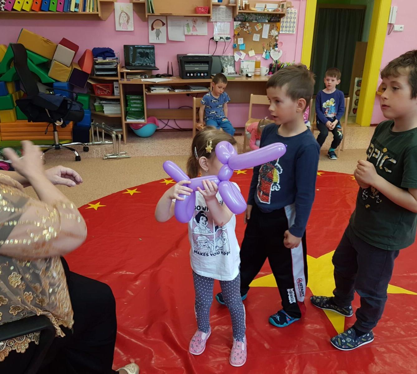 ,,PŘIJEL K NÁM CIRKUS" - 26