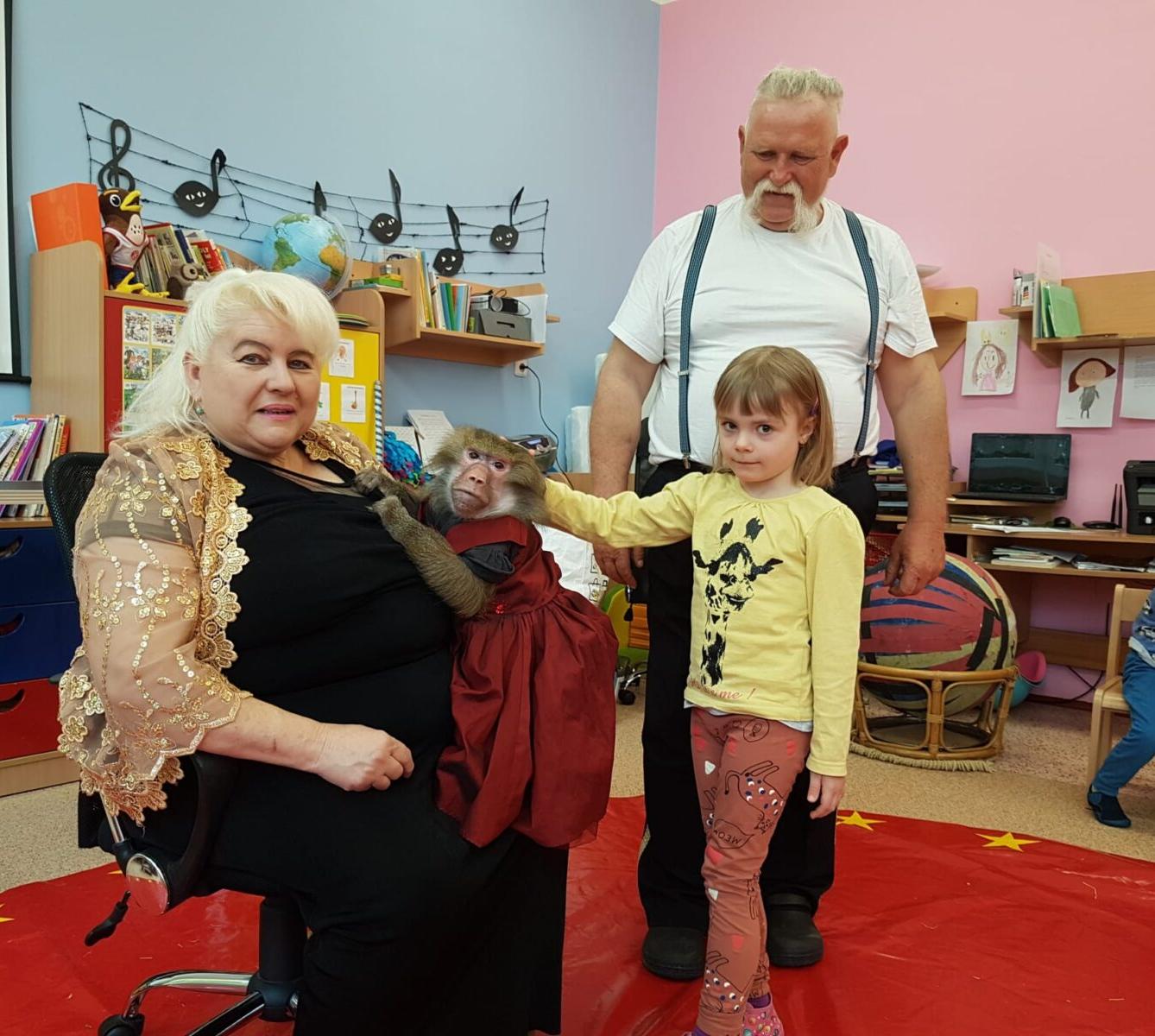 ,,PŘIJEL K NÁM CIRKUS" - 40