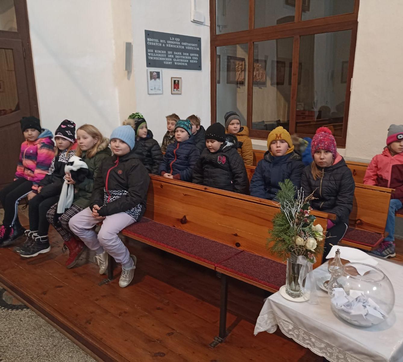 Návštěva místního kostela - 11