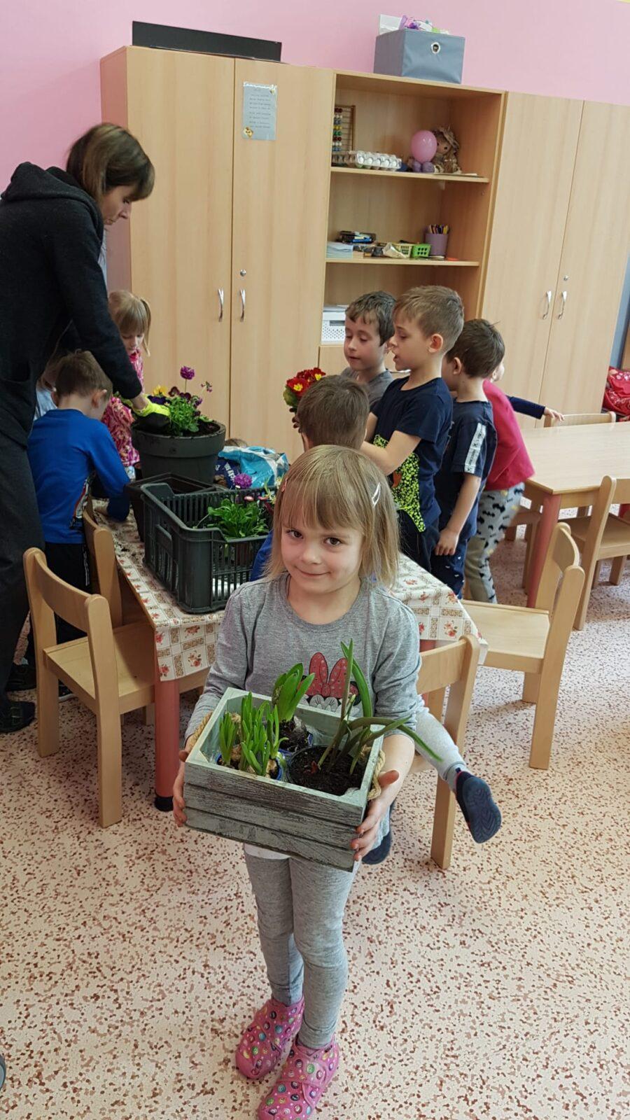 "Sázíme kytičky a děláme pokusy" - 14