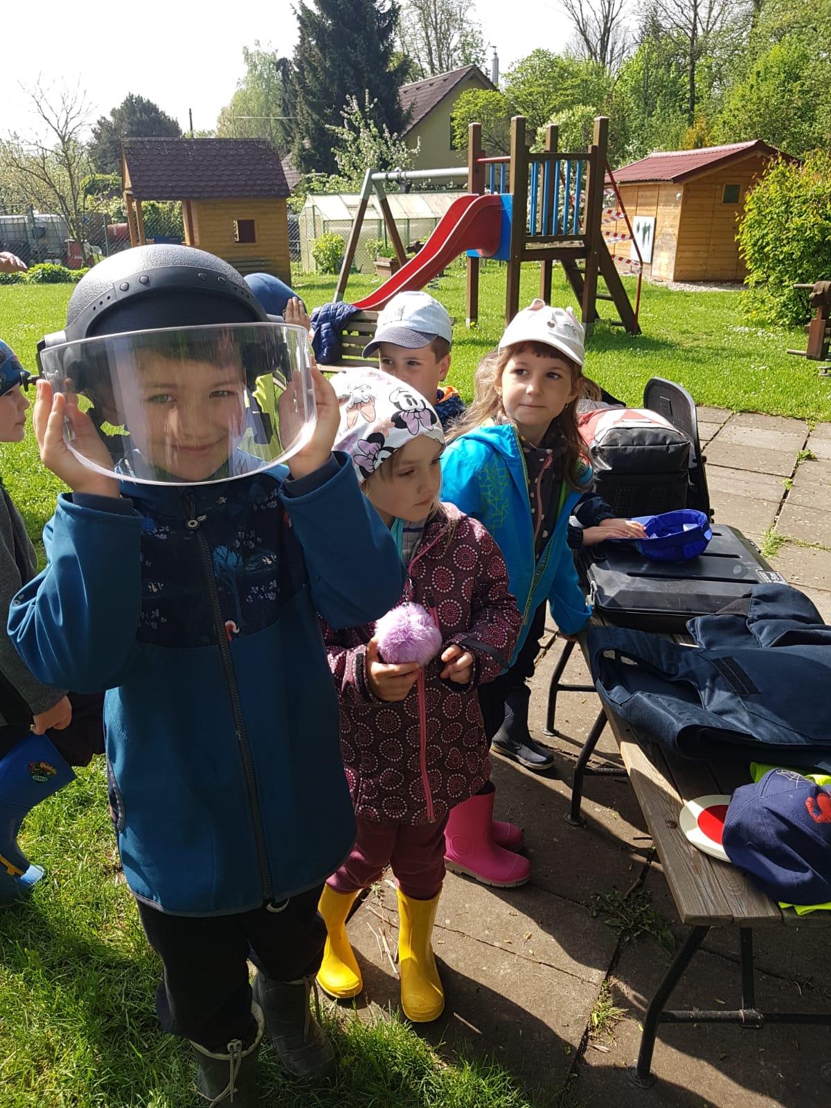 Policie ČR v naší školce :-) - 2