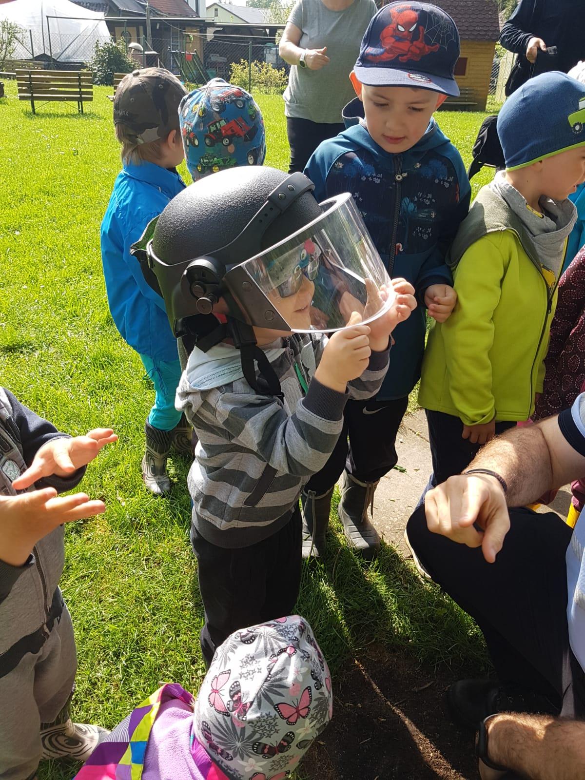 Policie ČR v naší školce :-) - 3