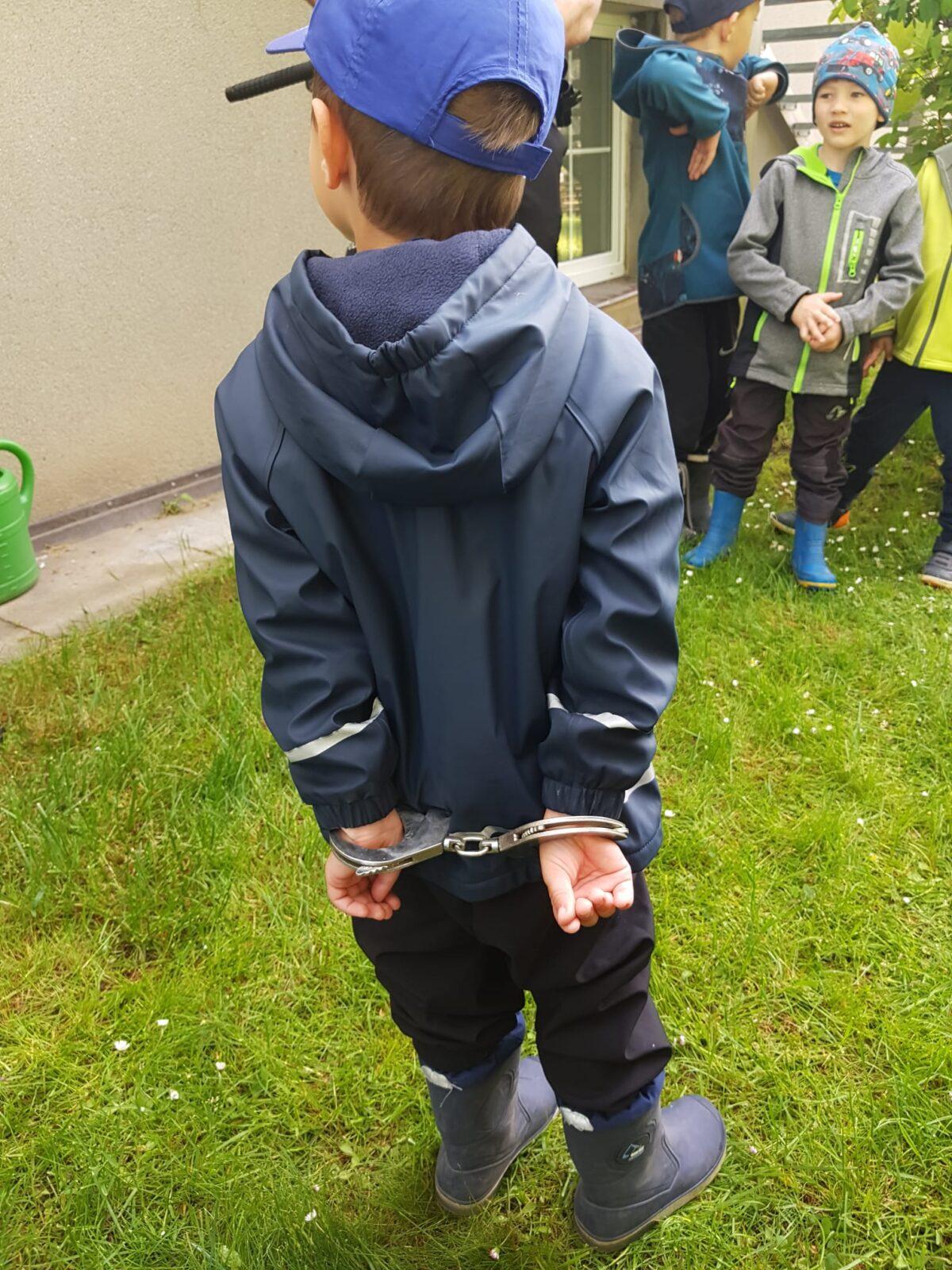 Policie ČR v naší školce :-) - 8